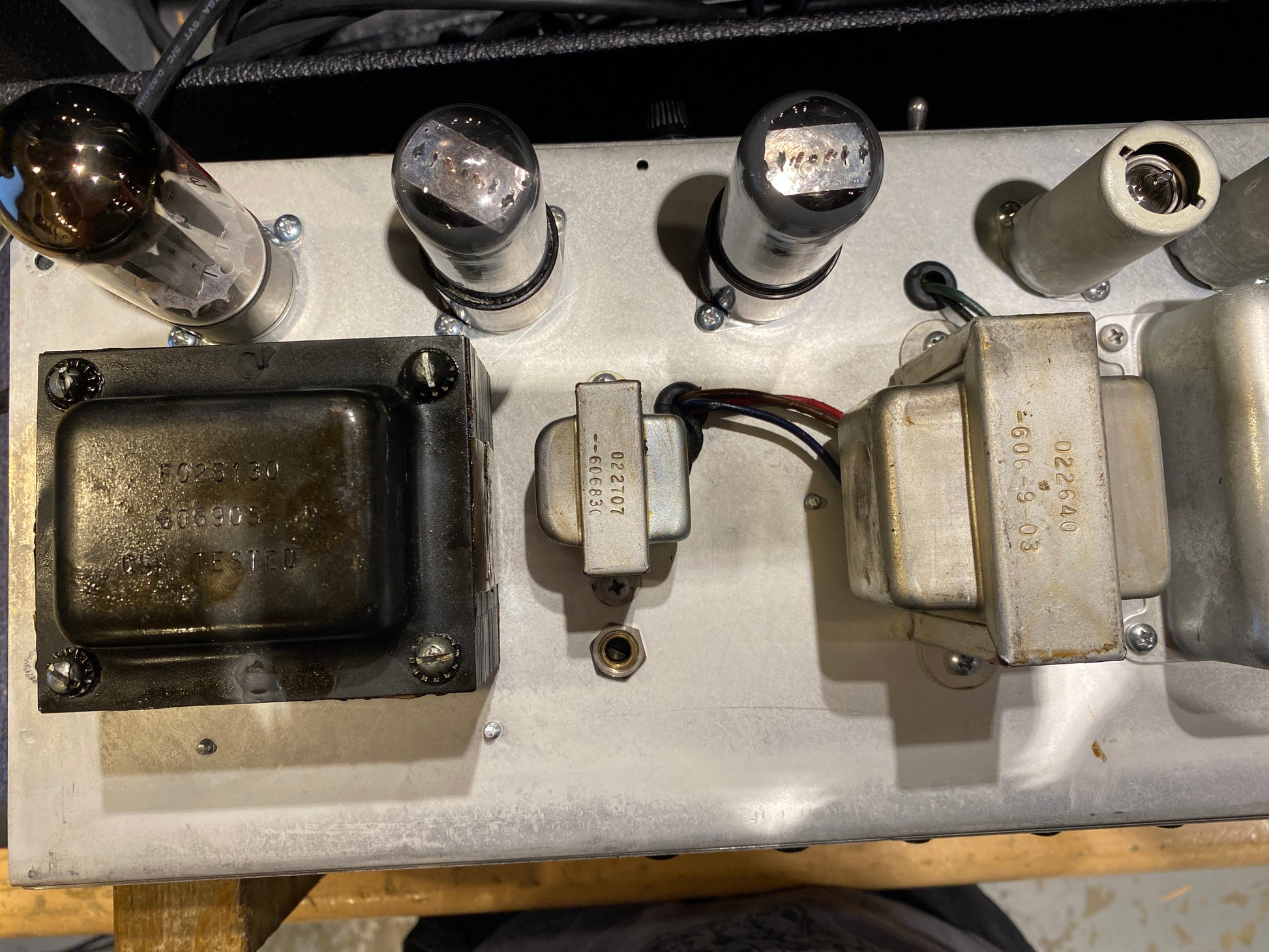 Fender Deluxe Reverb "Drip Edge" 2-Channel 22-Watt 1x12" Guitar Combo  1969 Amps / Guitar Amps / Guitar Cabinets