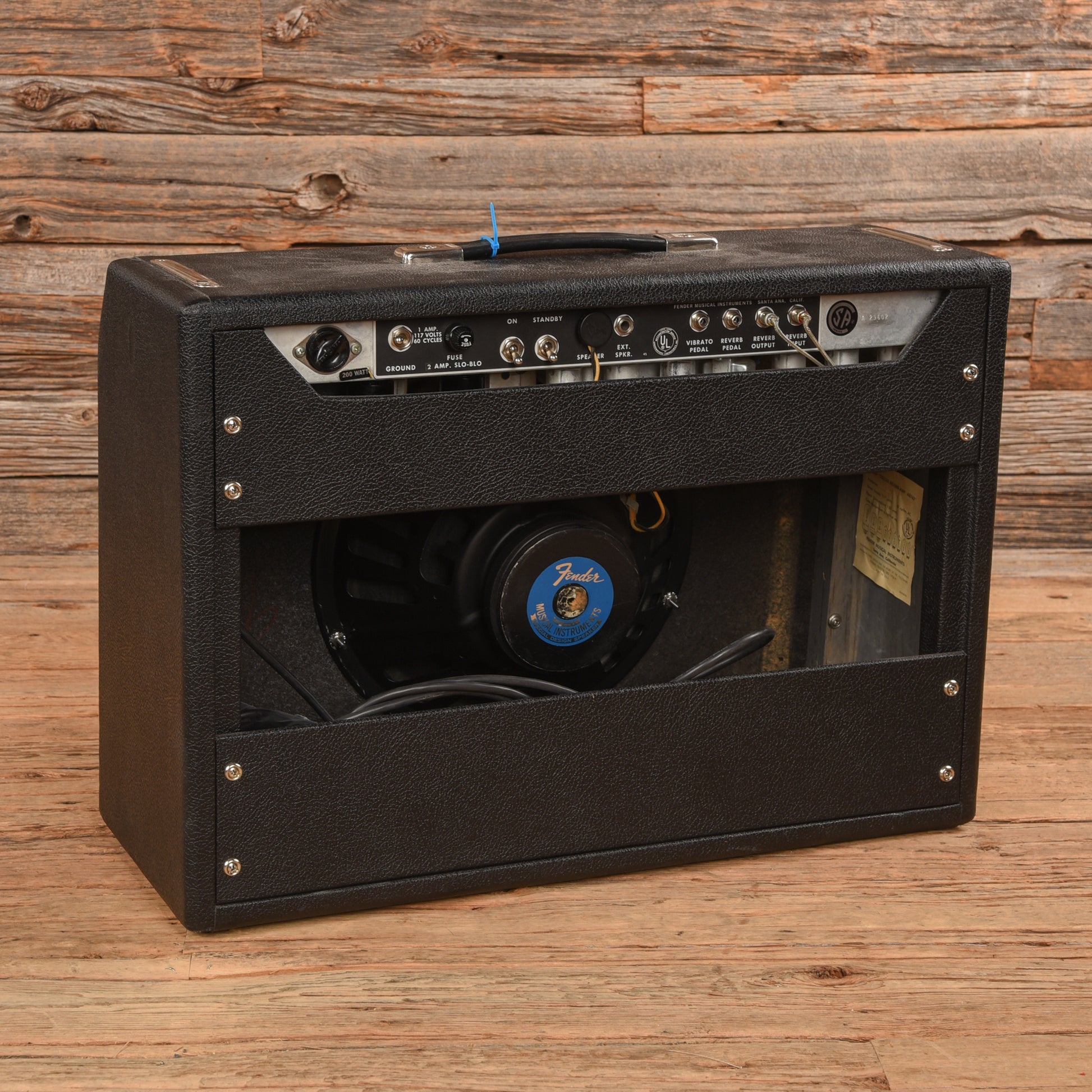 Fender Deluxe Reverb "Drip Edge" 2-Channel 22-Watt 1x12" Guitar Combo  1969 Amps / Guitar Amps / Guitar Cabinets