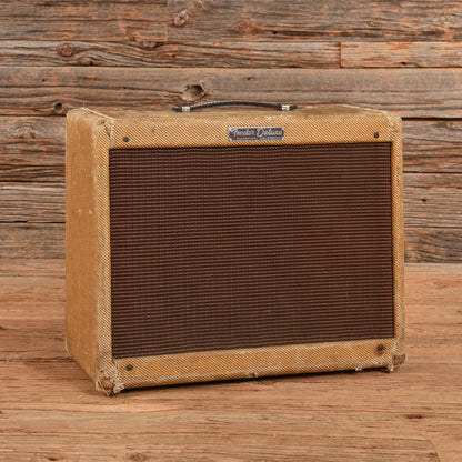 Fender Deluxe Tweed Amplifier  1956 Amps / Guitar Amps / Guitar Cabinets
