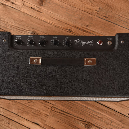 Fender FR-12 Powered Speaker Cabinet Amps / Guitar Amps / Guitar Cabinets