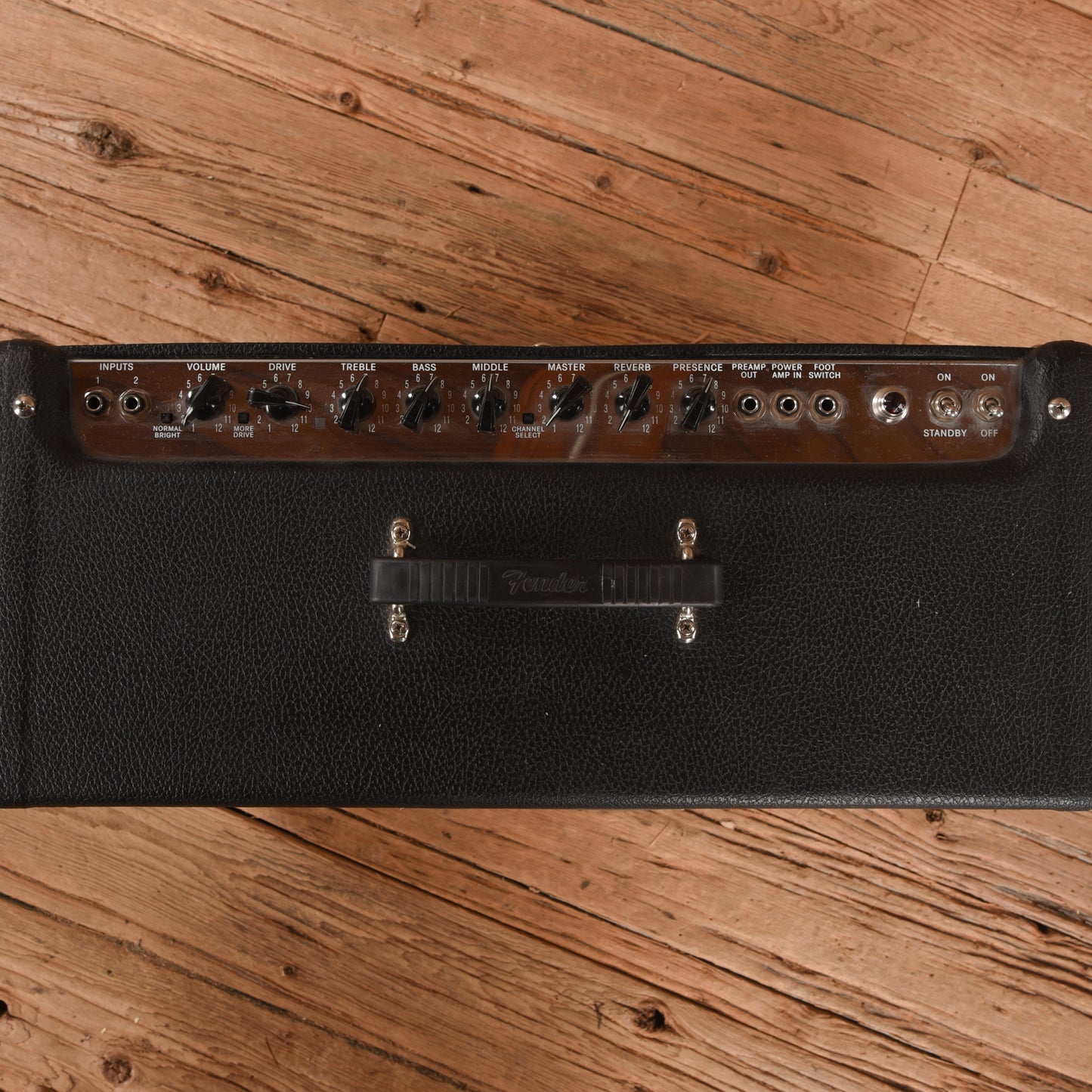 Fender Hot Rod Deluxe 3-Channel 40-Watt 1x12" Guitar Combo Amp Amps / Guitar Amps / Guitar Cabinets