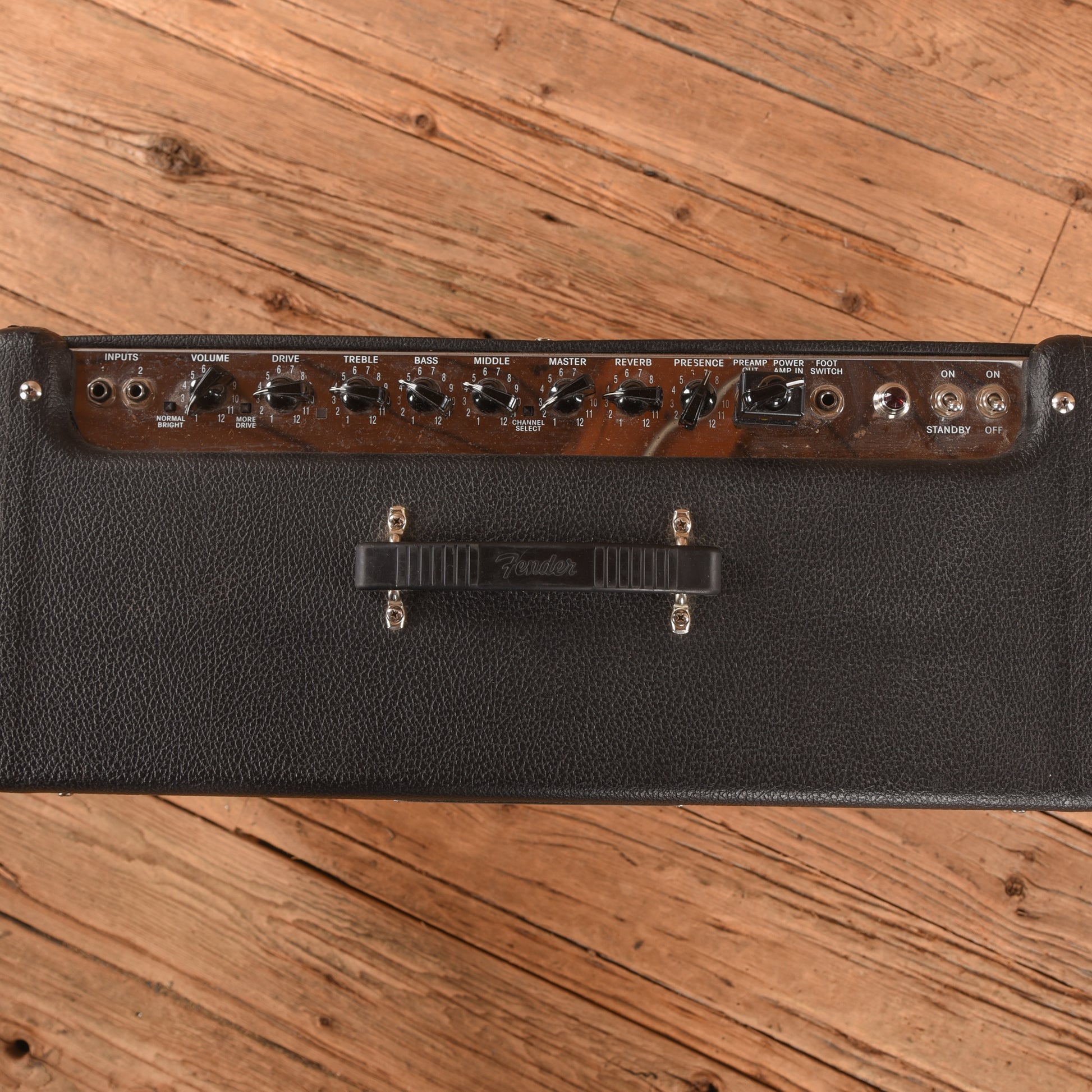 Fender Hot Rod Deluxe 3-Channel 40-Watt 1x12" Guitar Combo Amp Amps / Guitar Amps / Guitar Cabinets