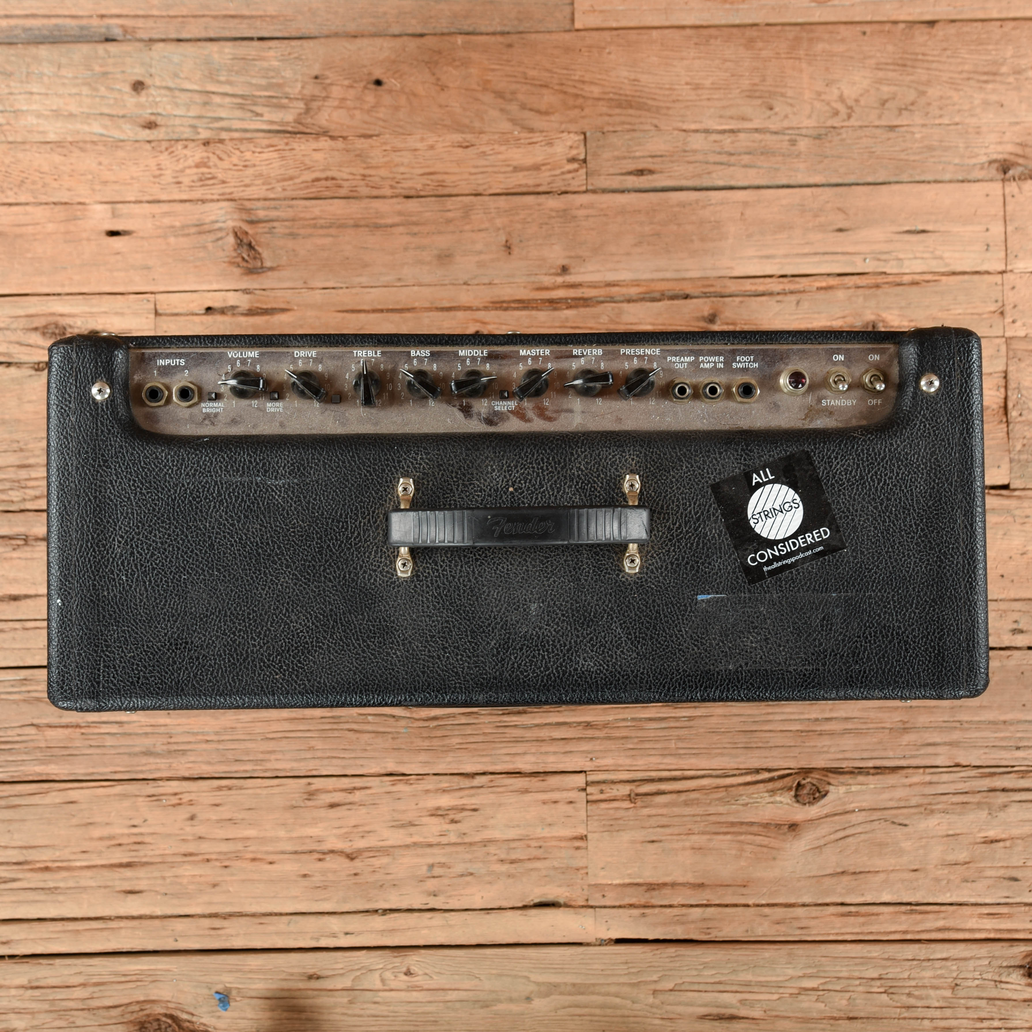 Fender Hot Rod Deville 212 3-Channel 60-Watt 2x12