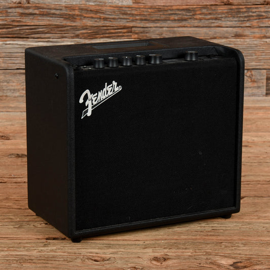 Fender Mustang LT25 25-Watt 1x8" Digital Modeling Guitar Combo Amps / Guitar Amps / Guitar Cabinets