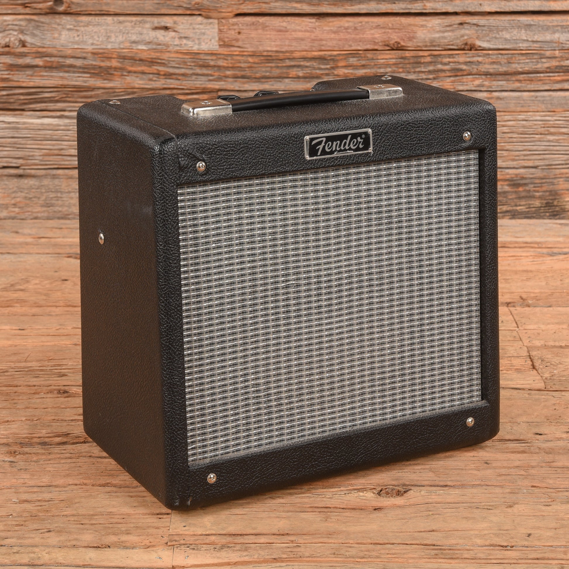 Fender Pro Junior 15-Watt 1x10" Guitar Combo  2010 Amps / Guitar Amps / Guitar Cabinets