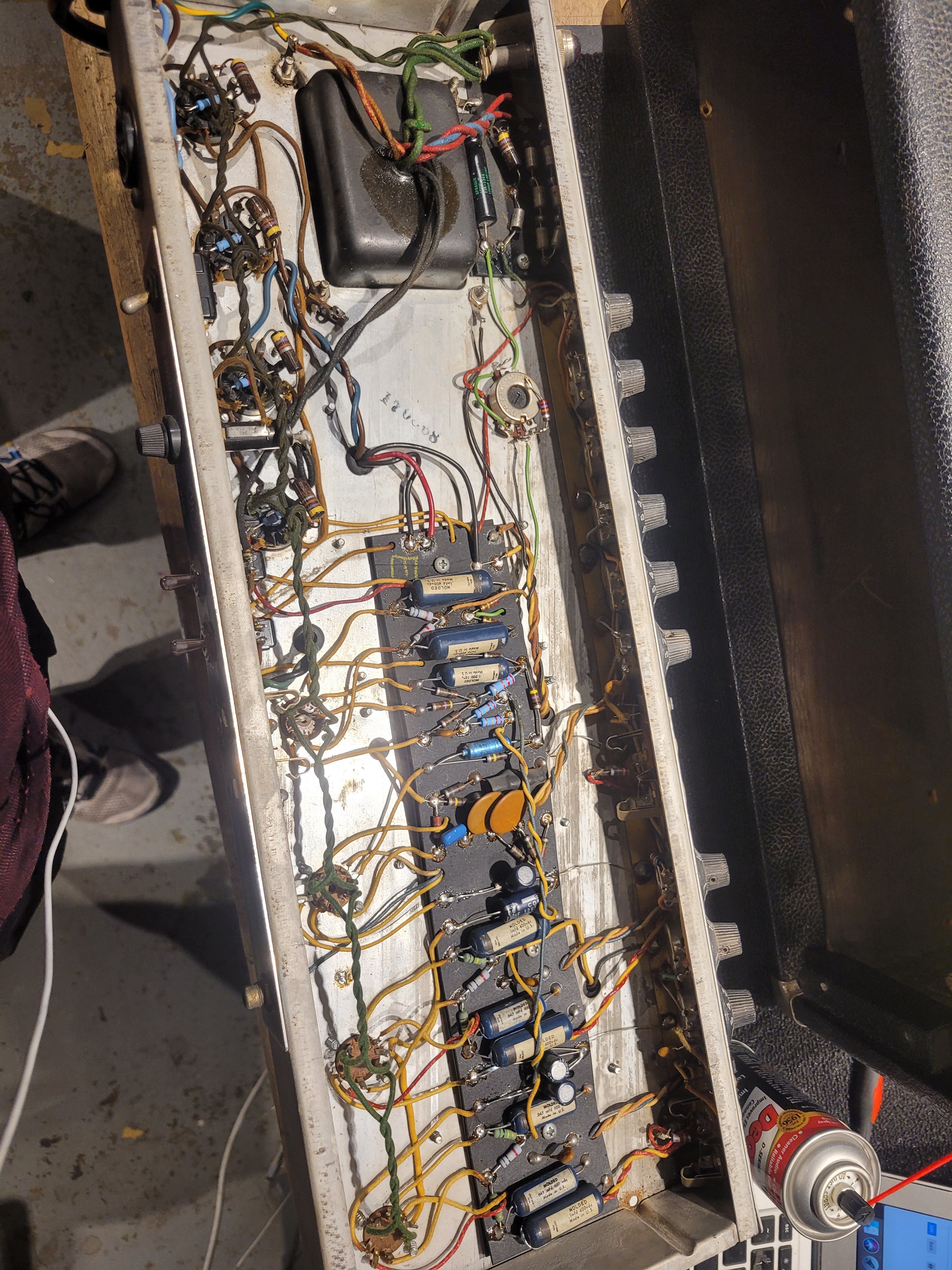 Fender Showman 2-Channel 85-Watt Guitar Amp Head  1970 Amps / Guitar Amps / Guitar Cabinets