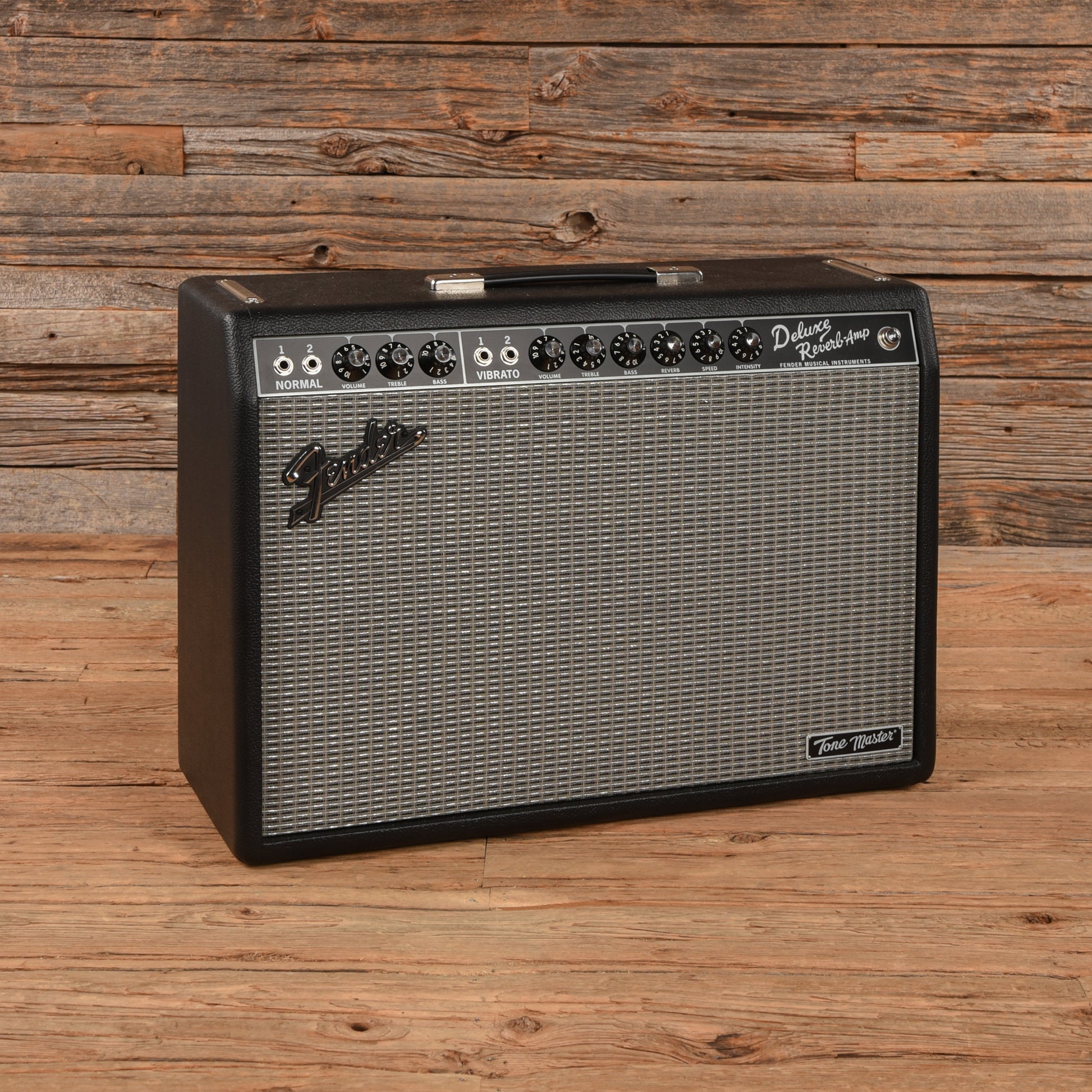 Fender Tone Master Deluxe Reverb 2-Channel 22-Watt 1x12" Guitar Combo Amp Amps / Guitar Amps / Guitar Cabinets