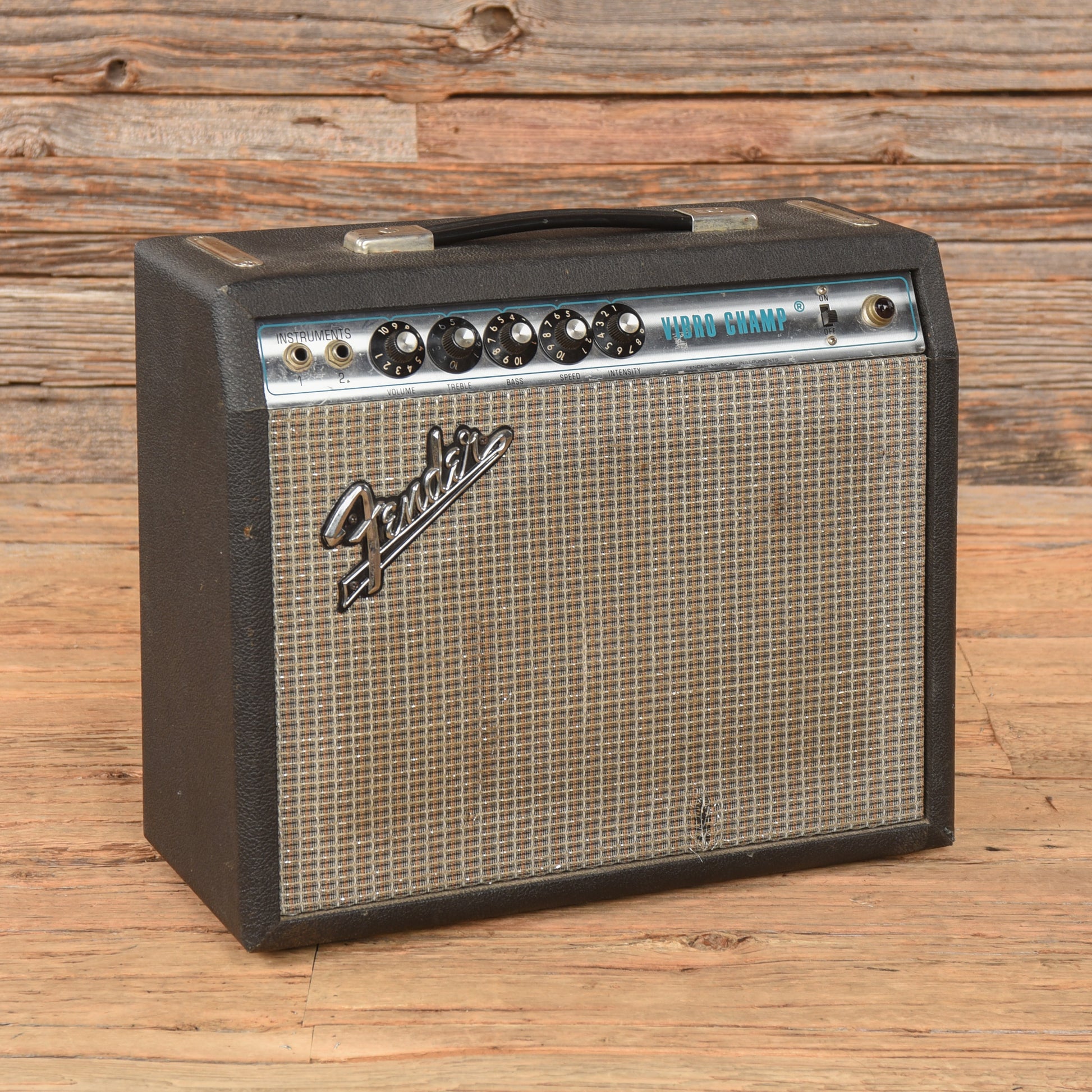 Fender Vibro Champ 1x10" Combo (6L6 Modded)  1975 Amps / Guitar Amps / Guitar Cabinets