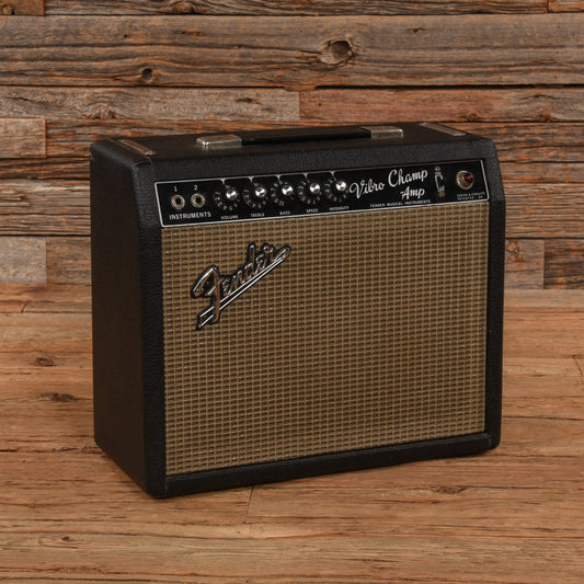 Fender Vibro Champ 6-Watt 1x8" Guitar Combo  1965 Amps / Guitar Amps / Guitar Cabinets