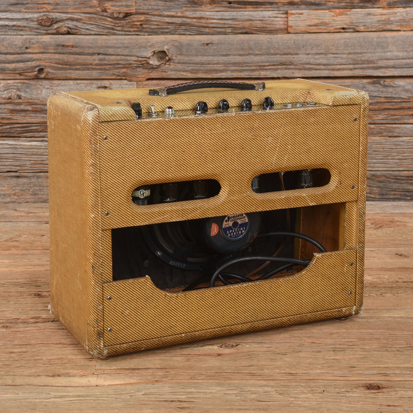 Fender Vibrolux 15-Watt 1x12" Guitar Combo Amp  1959 Amps / Guitar Amps / Guitar Cabinets