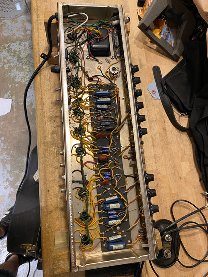 Fender Vibrolux Reverb 2-Channel 35-Watt 1x15" Guitar Combo Amp  1965 Amps / Guitar Amps / Guitar Cabinets