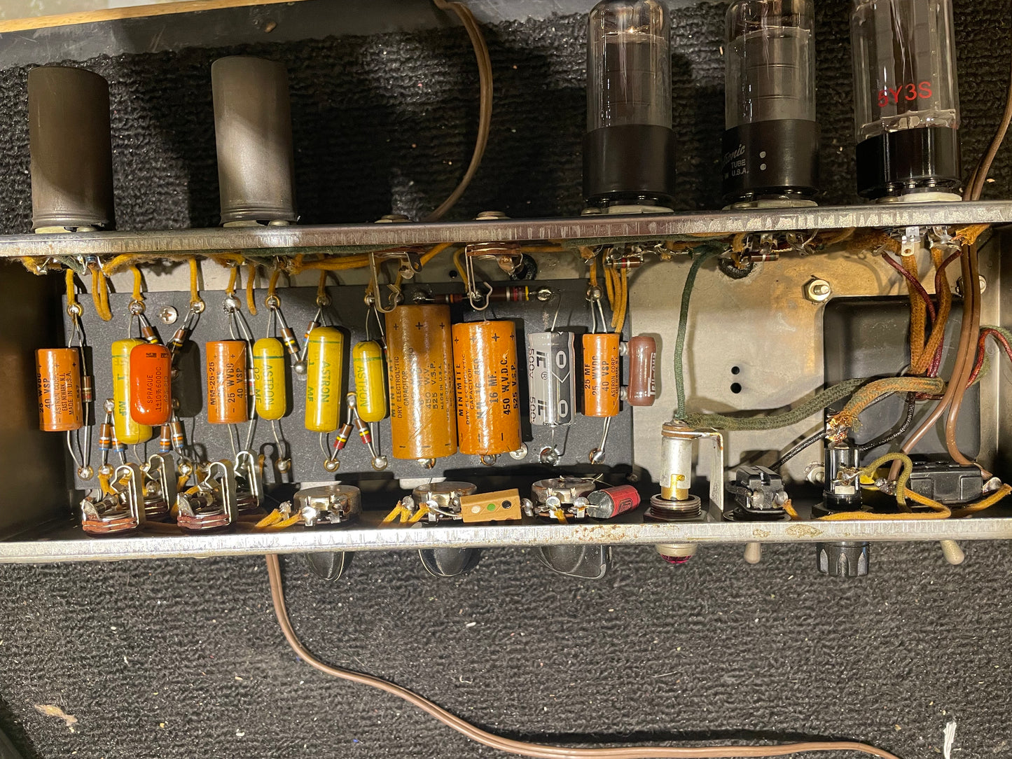 Fender Deluxe  1956 Amps / Guitar Amps / Guitar Combos