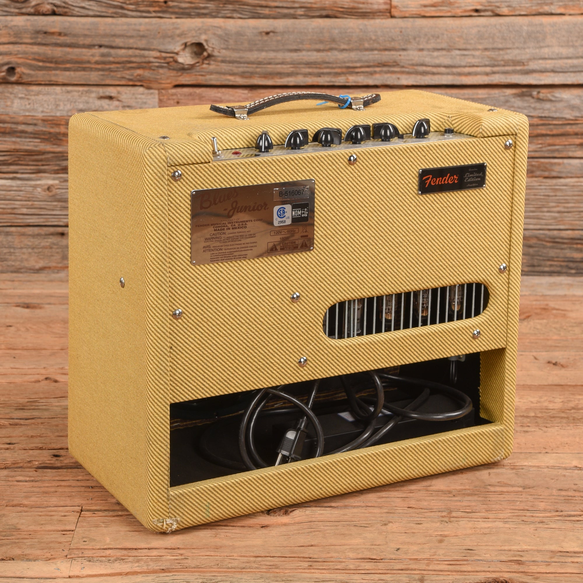 Fender Limited Edition Blues Junior Tweed 15-Watt 1x12
