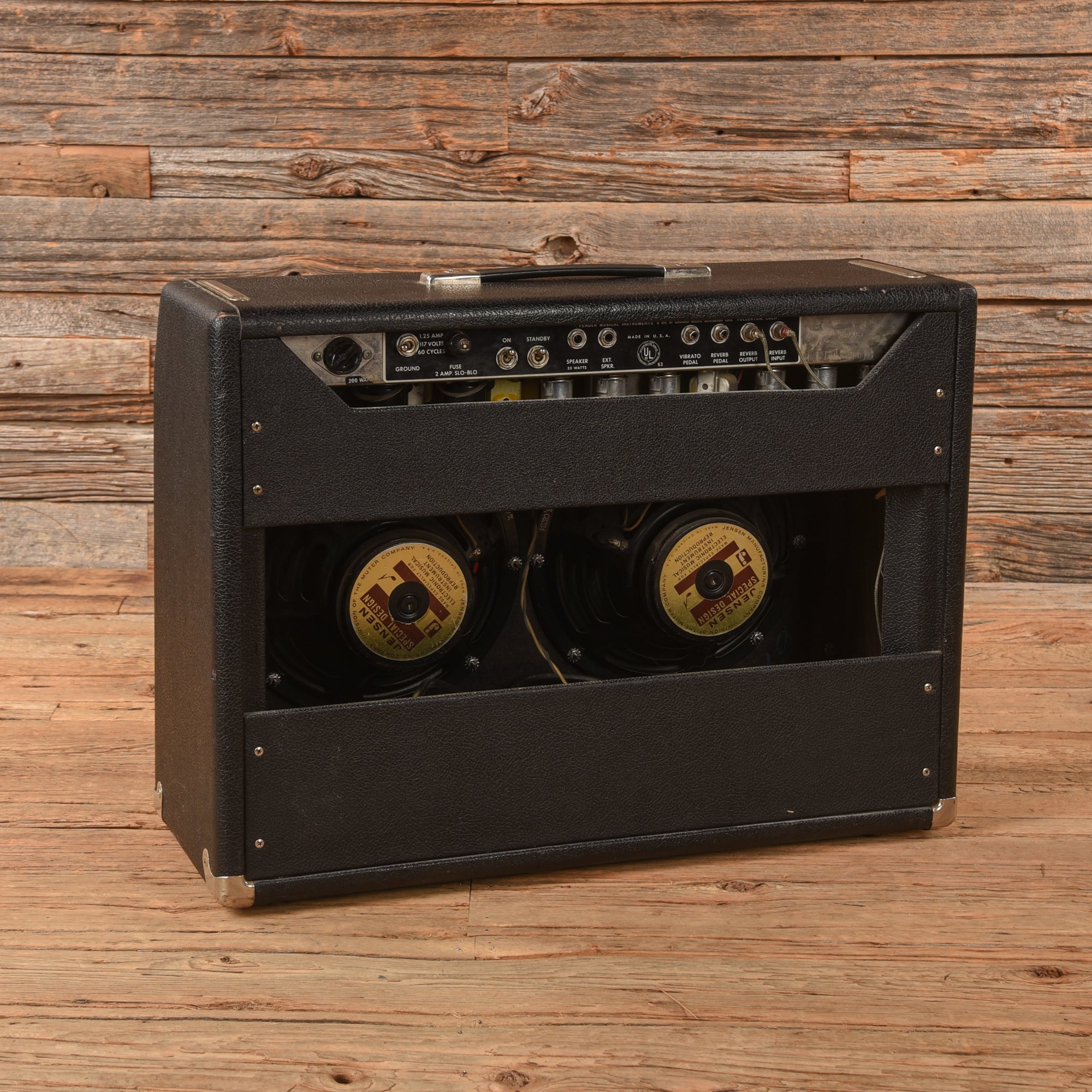 Fender Vibrolux Reverb  1965 Amps / Guitar Amps / Guitar Combos