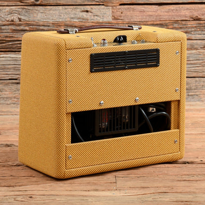 Fender '57 Custom Champ 2-Channel 5-Watt 1x8" Guitar Combo Amps / Guitar Cabinets
