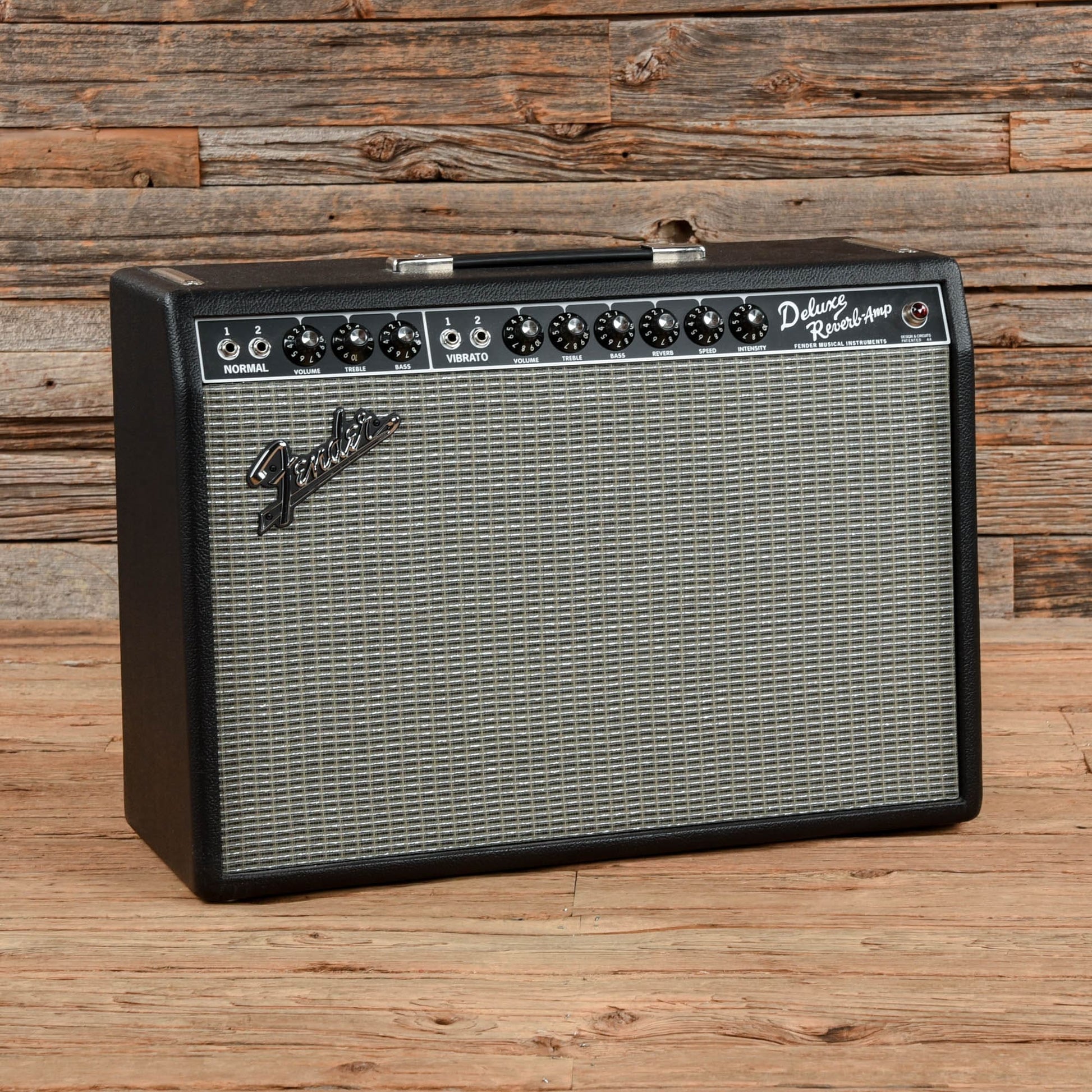 Fender 65 Deluxe Reverb Reissue 2-Channel 22-Watt 1x12" Guitar Combo Amps / Guitar Cabinets
