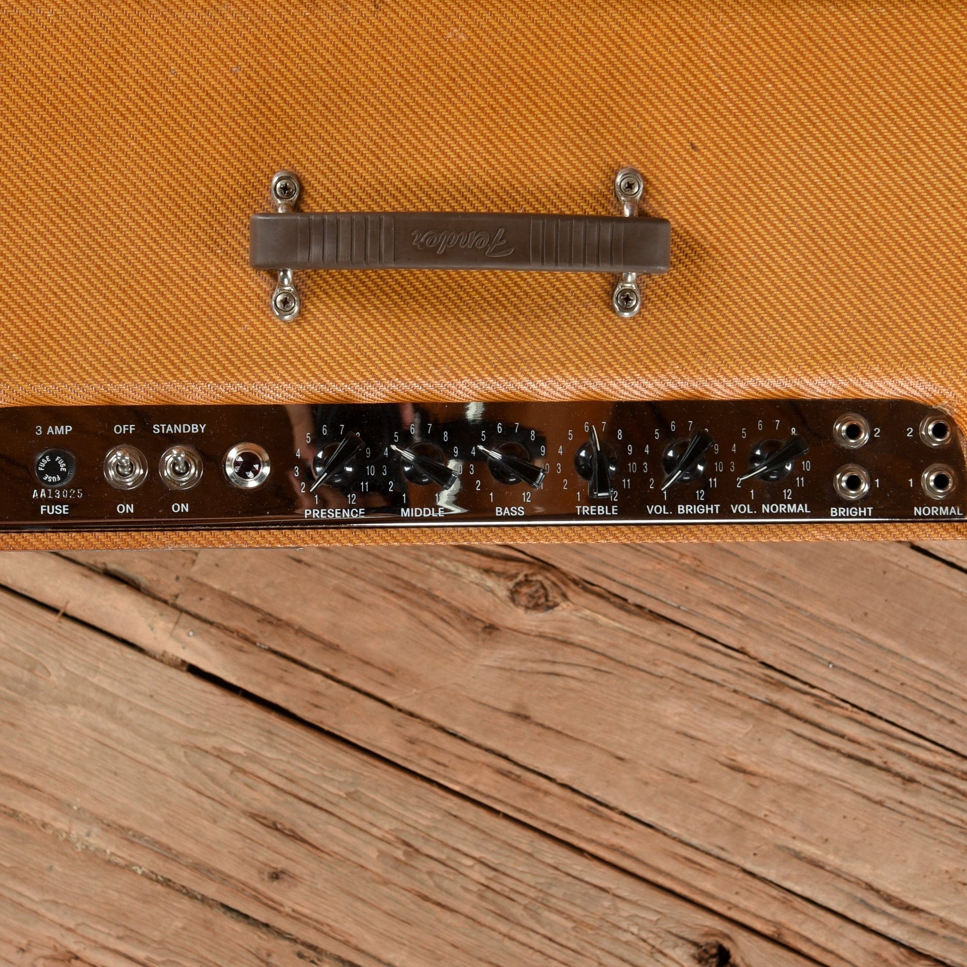 Fender Custom Bass Breaker 40-Watt 2x12" Guitar Combo Amp Tweed 2001 Amps / Guitar Cabinets