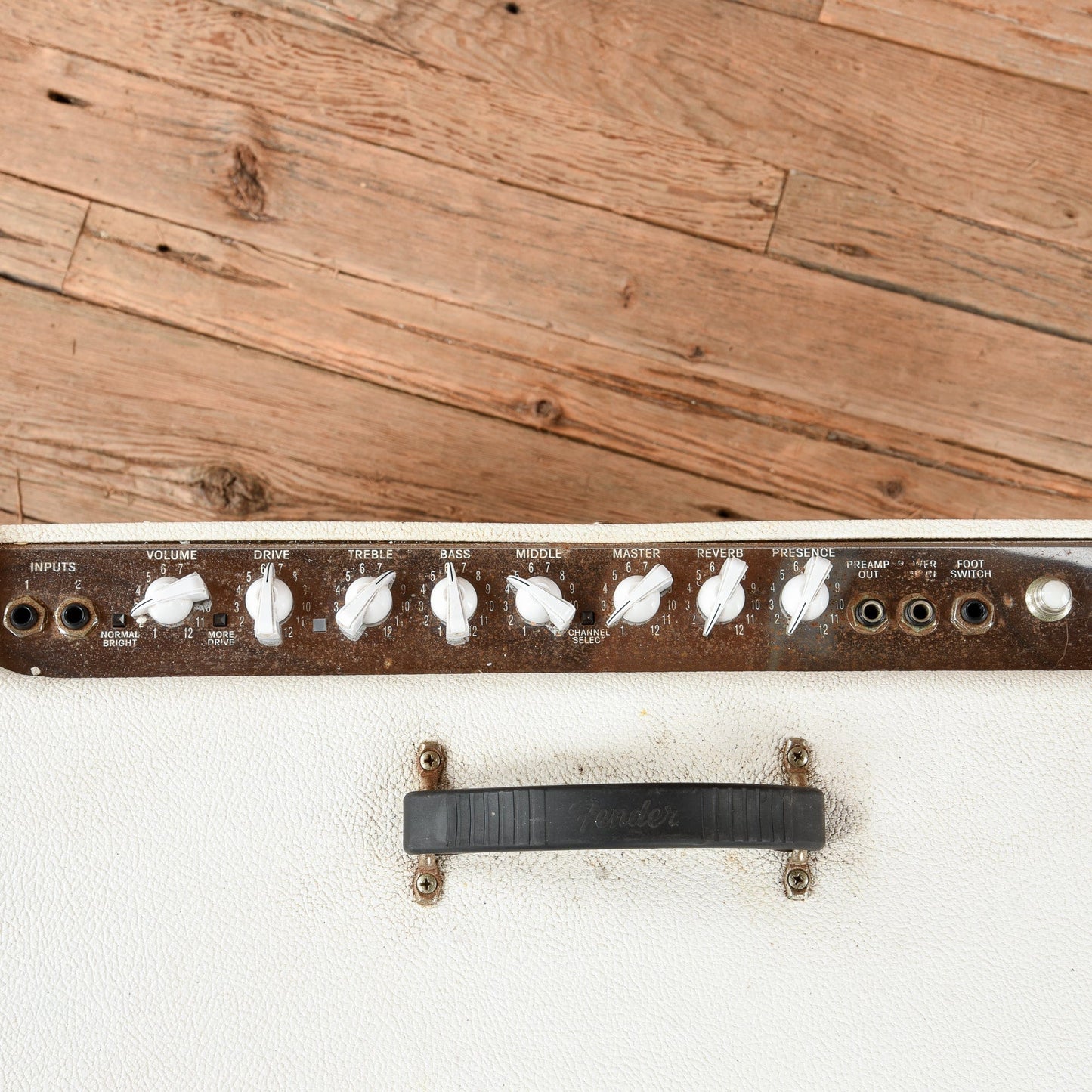 Fender Hot Rod Deluxe 40-Watt 1x12" Guitar Combo Amp White Amps / Guitar Cabinets