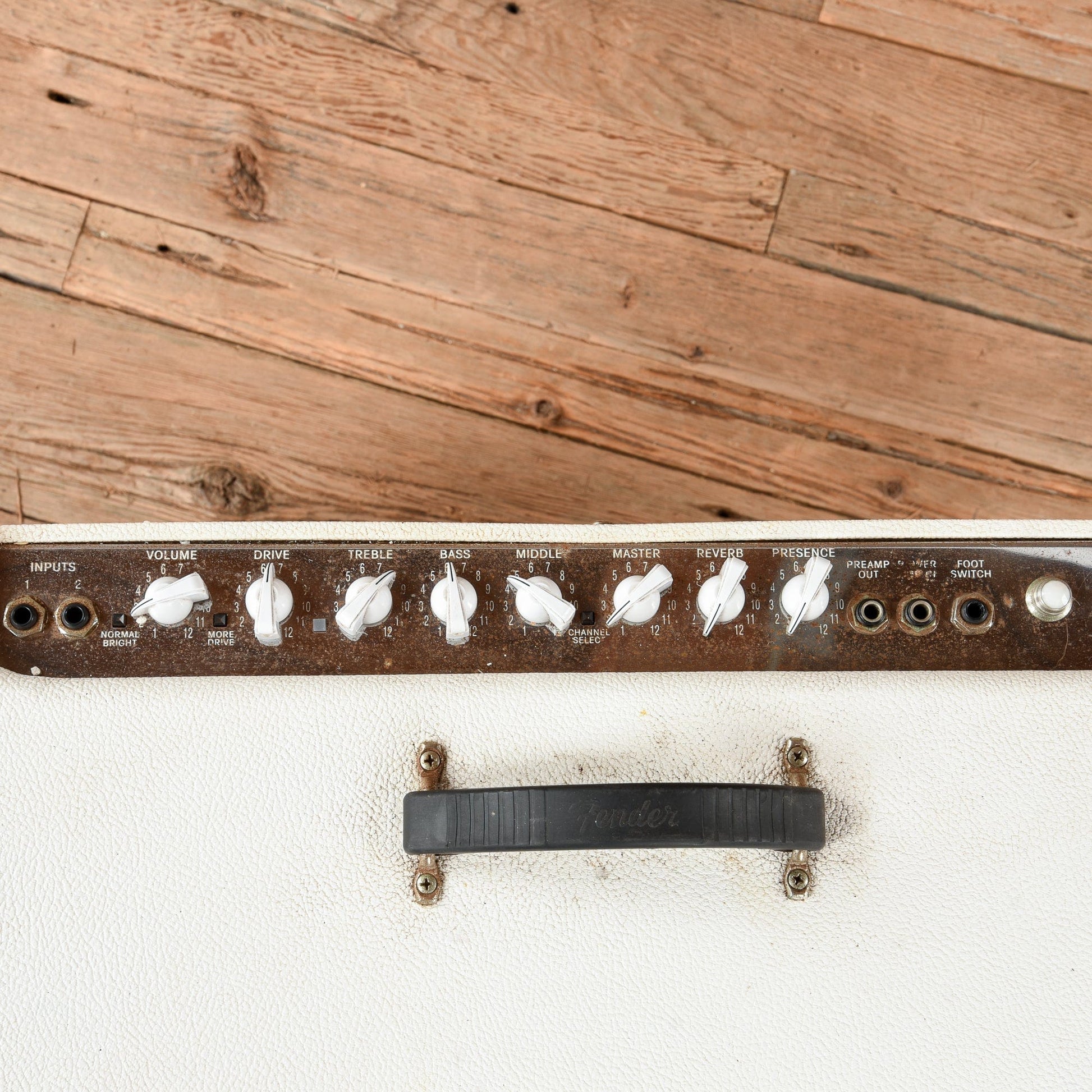 Fender Hot Rod Deluxe 40-Watt 1x12" Guitar Combo Amp White Amps / Guitar Cabinets