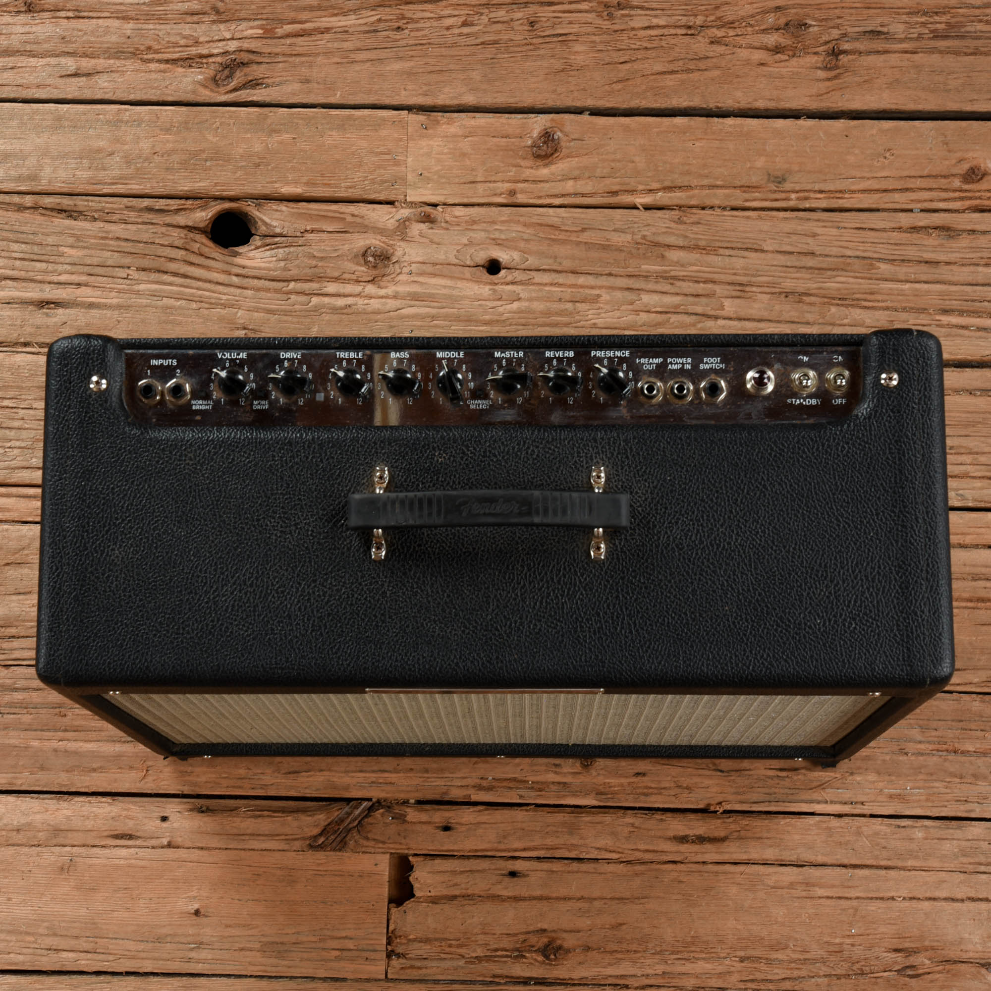 Fender Hot RoD Deville 212 3-Channel 60-Watt 2x12