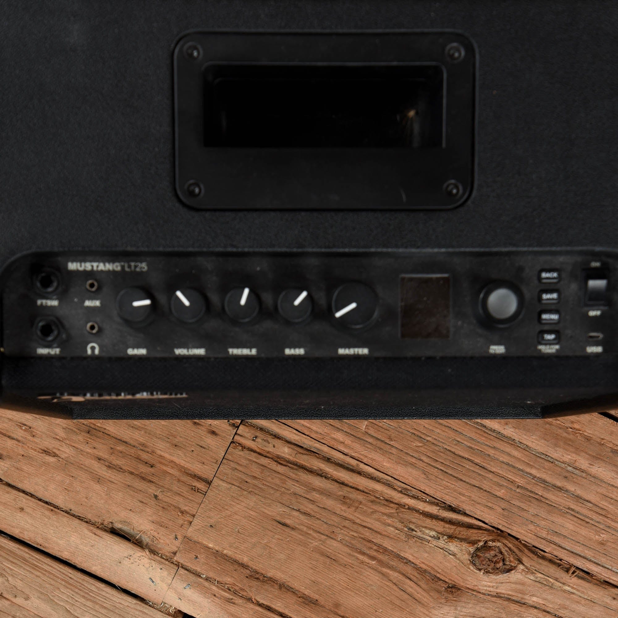 Fender Mustang LT25 25-Watt 1x8