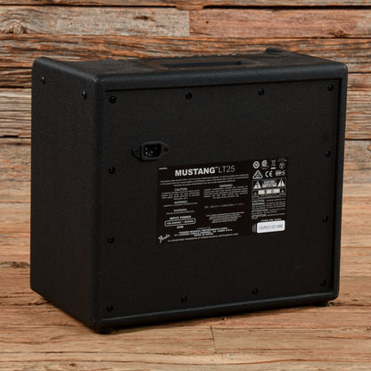 Fender Mustang LT25 25-Watt 1x8" Digital Modeling Guitar Combo Amps / Guitar Cabinets