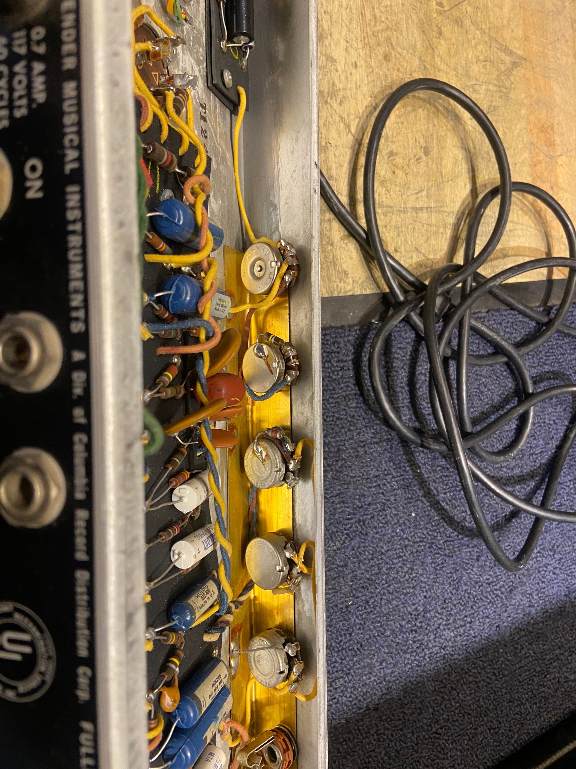 Fender Princeton 12-Watt 1x10" Guitar Combo Amp  1966 Amps / Guitar Cabinets