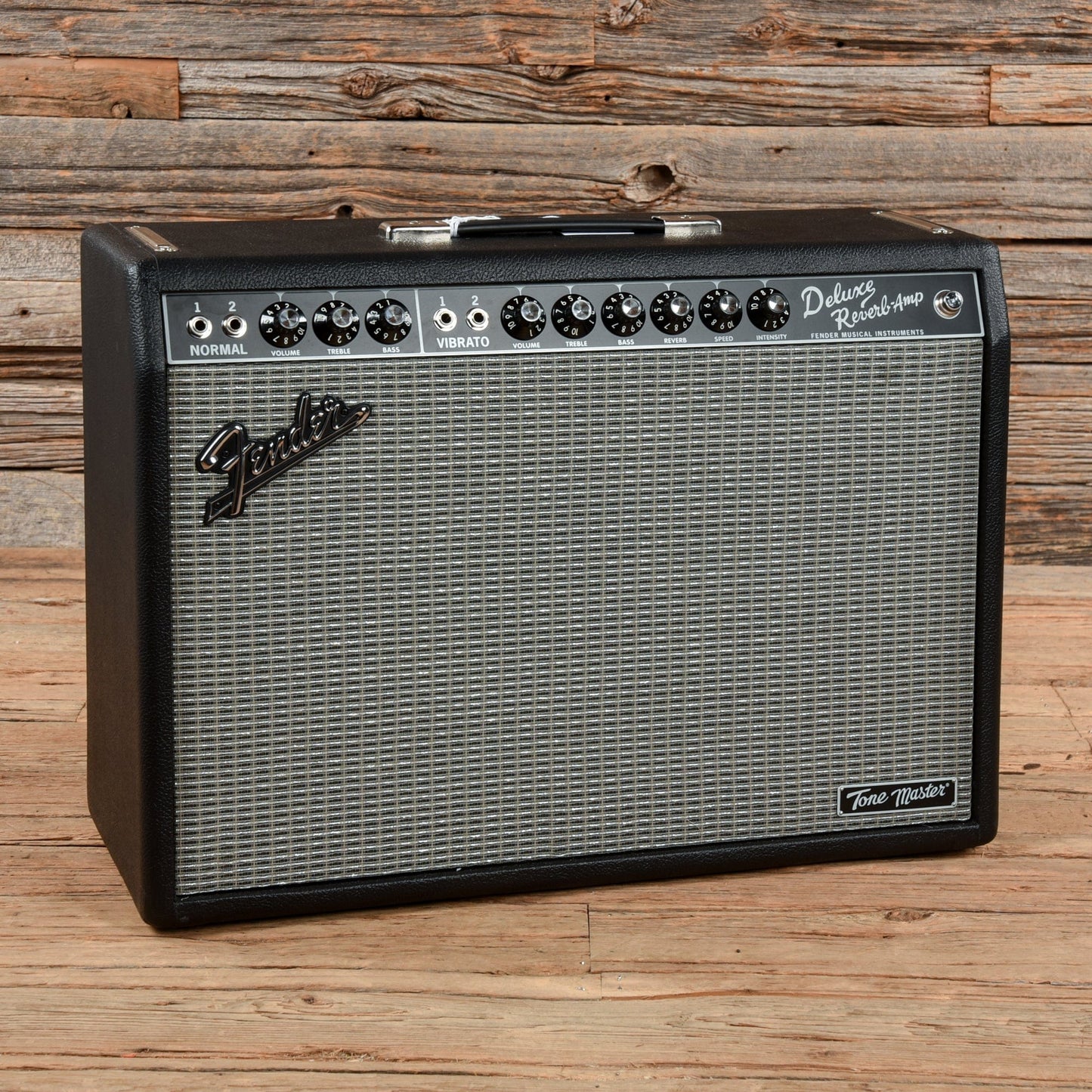 Fender Tone Master Deluxe Reverb 2-Channel 22-Watt 1x12" Digital Guitar Combo Amps / Guitar Cabinets