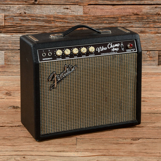 Fender Vibro-Champ Combo  1966 Amps / Guitar Cabinets