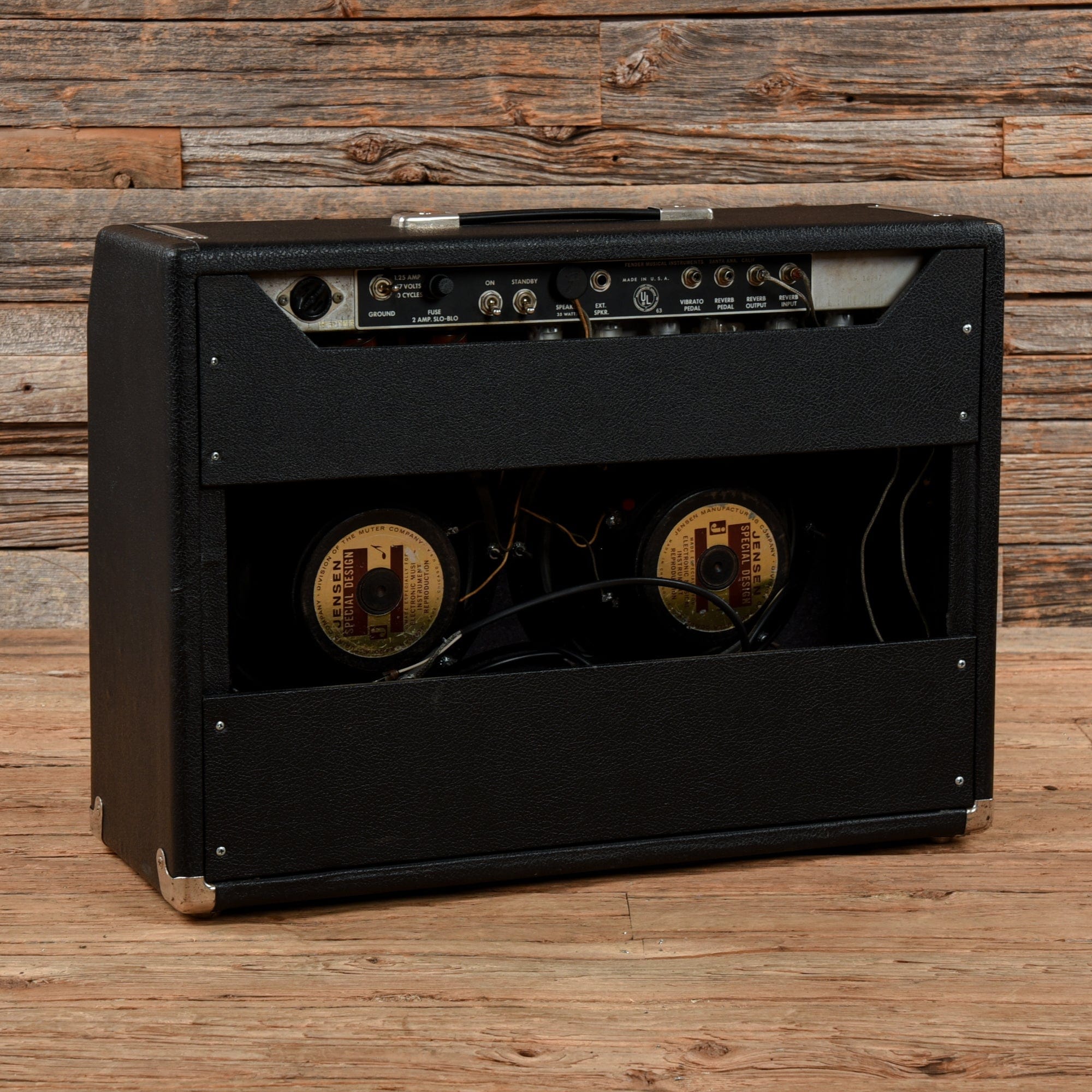 Fender Vibrolux  1968 Amps / Guitar Cabinets