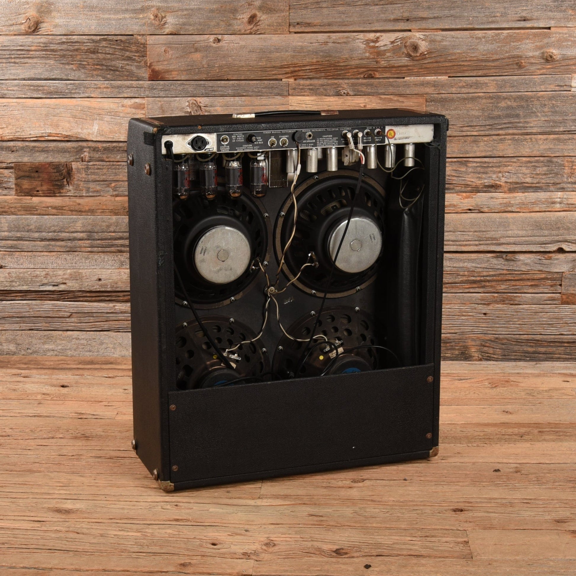 Fender Quad Reverb 2-Channel 100-Watt 4x12" Guitar Combo Amp w/ Road Case  1972 Amps / Guitar Combos