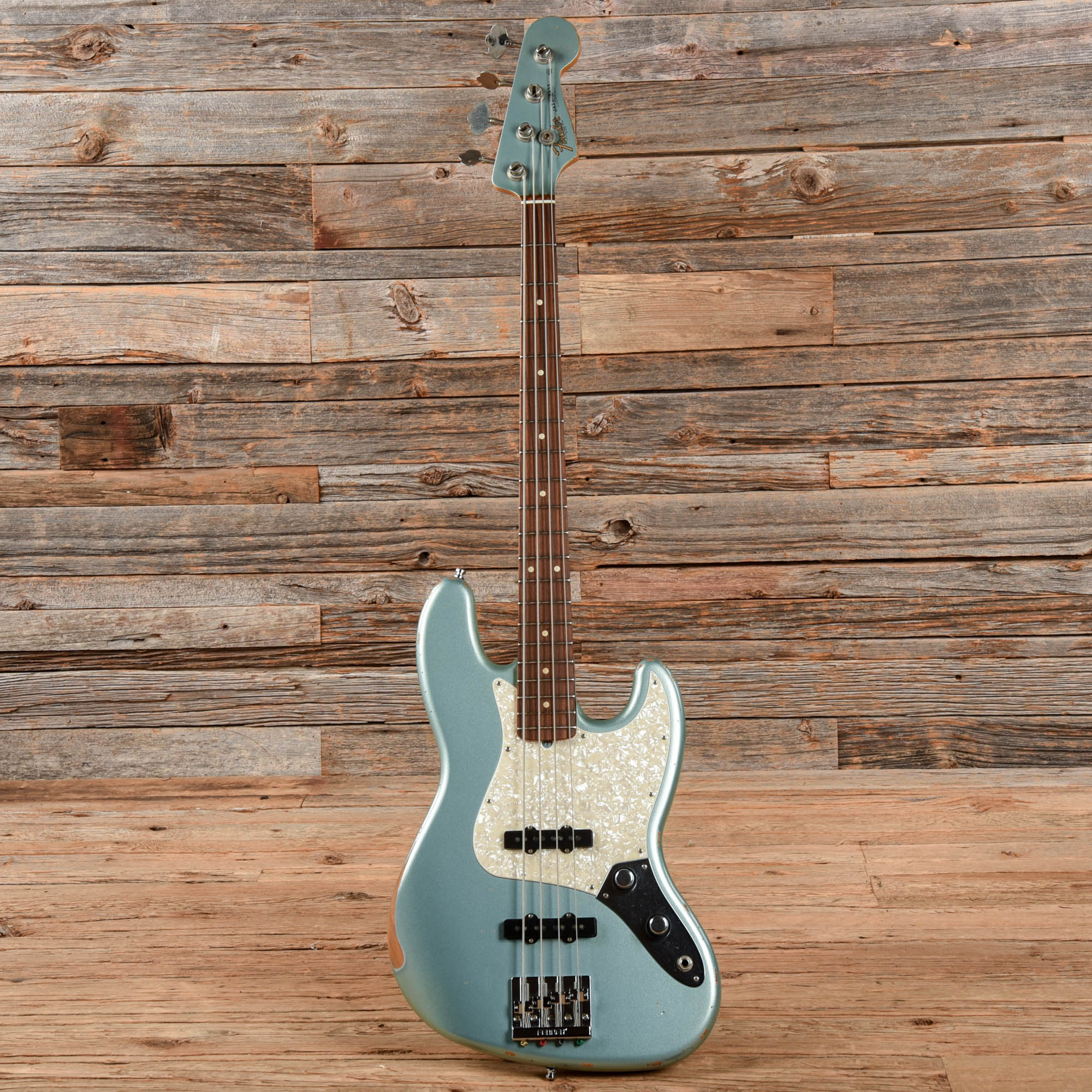 Fender 60th Anniversary Road Worn '60s Jazz Bass Firemist Silver