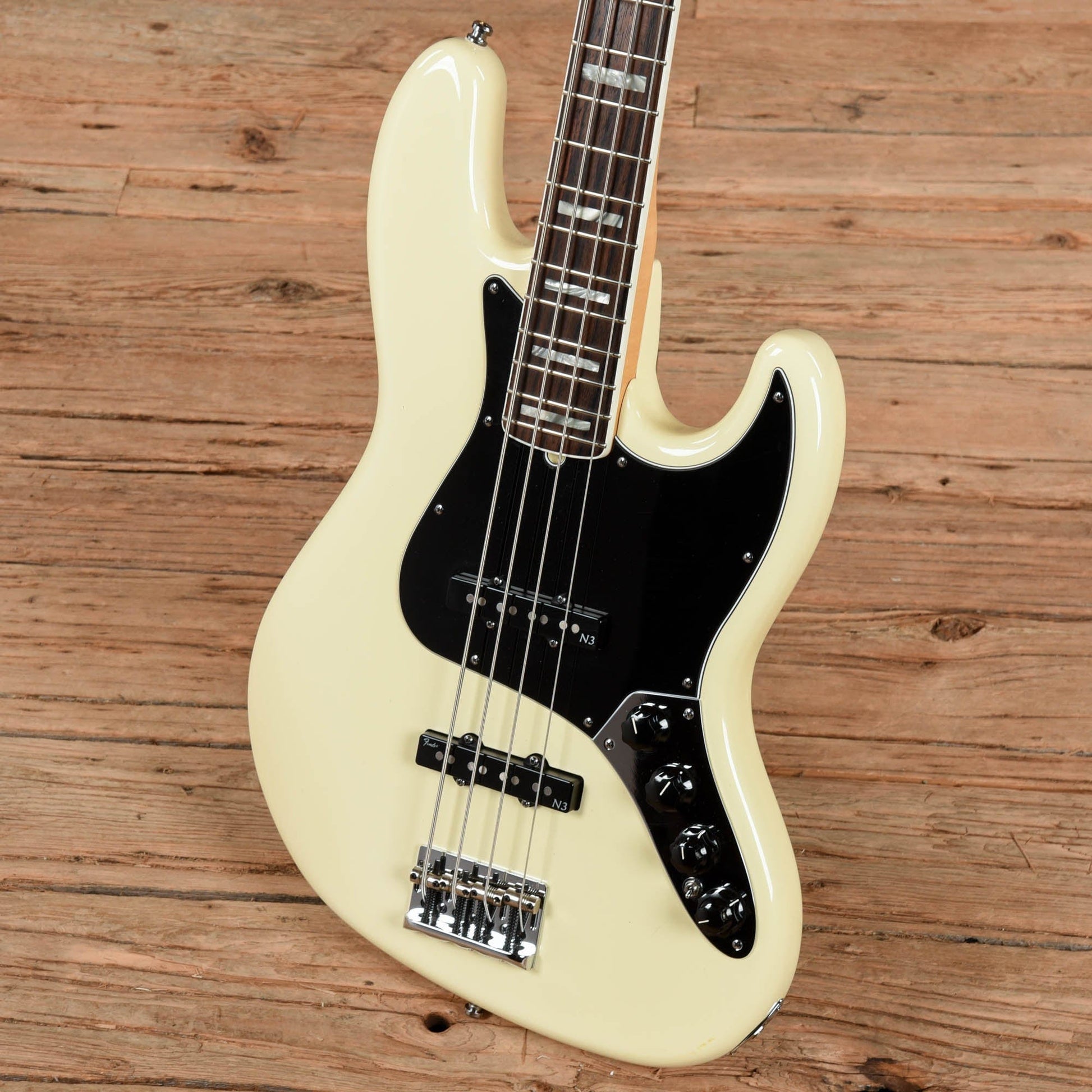 Fender American Deluxe Jazz Bass  2010 Bass Guitars / 4-String