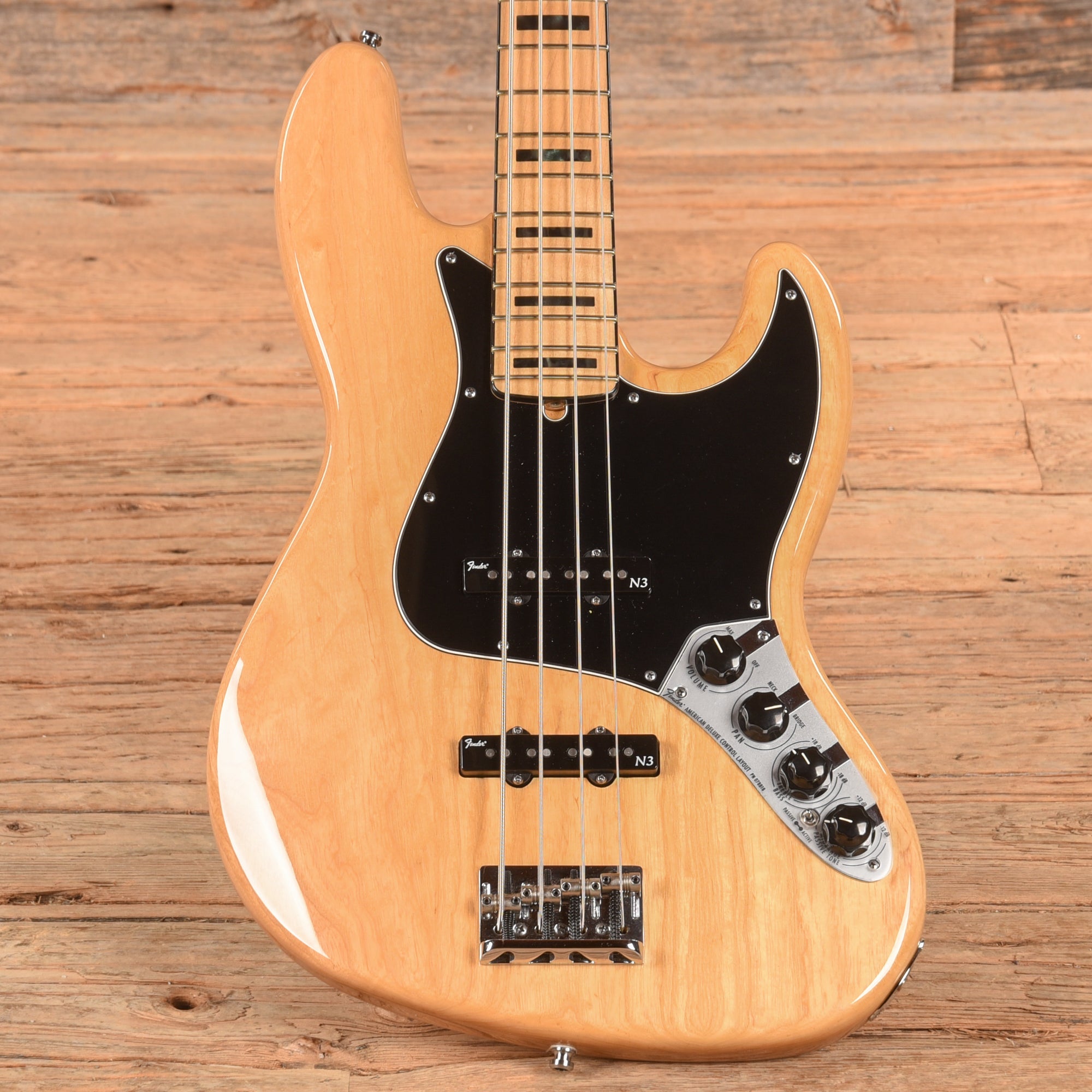 Fender American Deluxe Jazz Bass Ash Natural 2013 Bass Guitars / 4-String