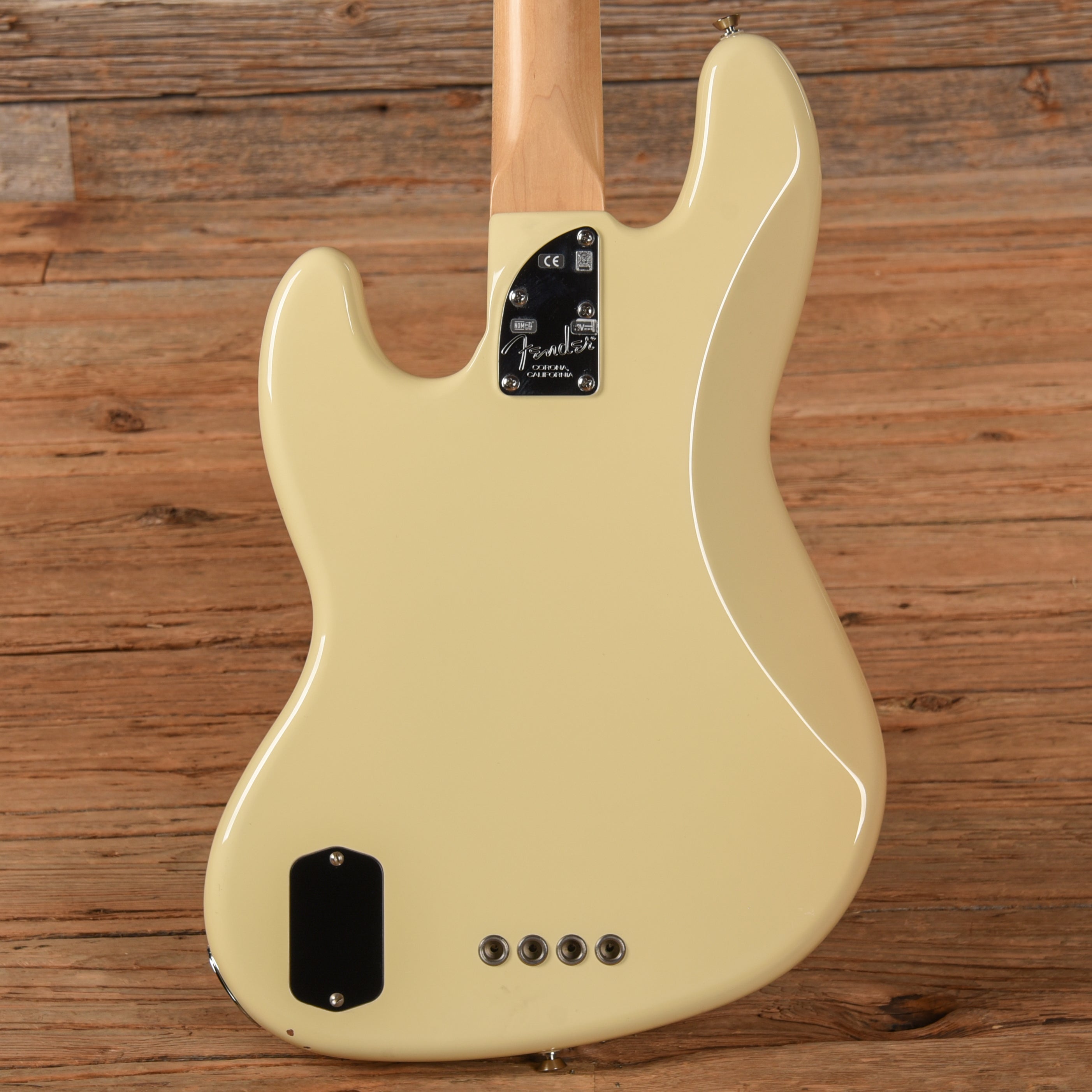 Fender American Deluxe Jazz Bass White 2013 Bass Guitars / 4-String