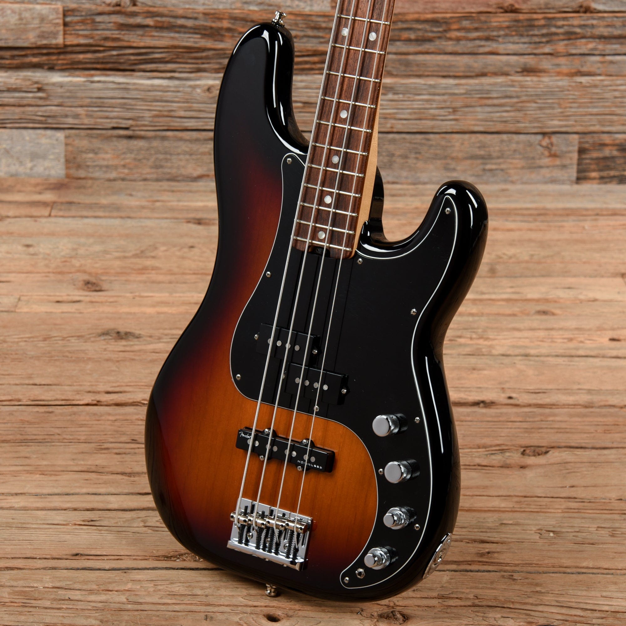 Fender American Elite Precision Bass Sunburst 2015 – Chicago Music Exchange