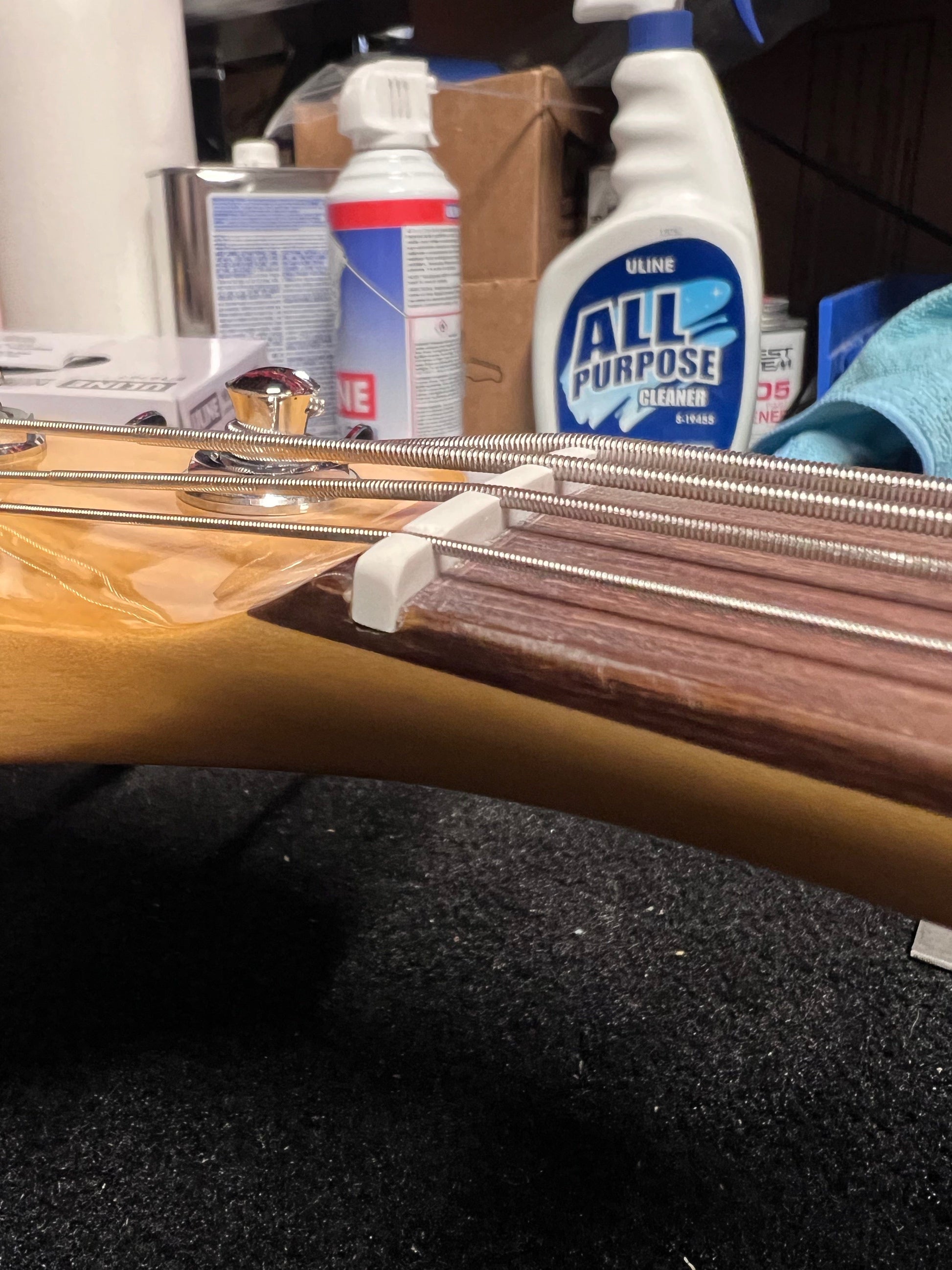 Fender American Professional II Precision Bass Olympic White LEFTY Bass Guitars / 4-String