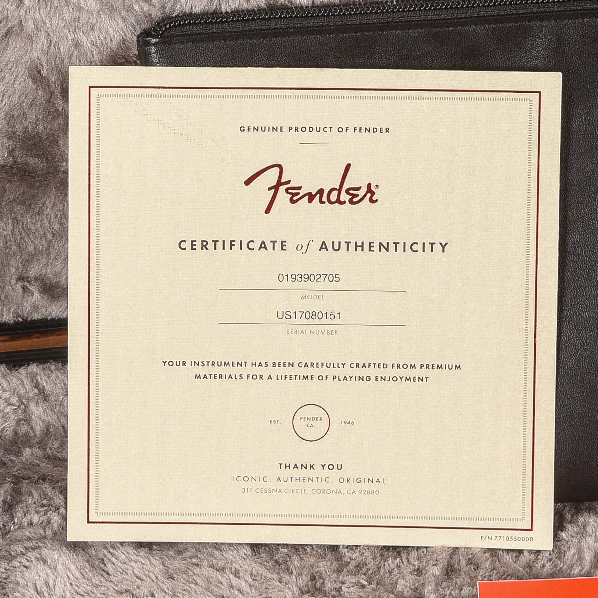 Fender American Professional Jazz Bass Olympic White 2017 Bass Guitars / 4-String