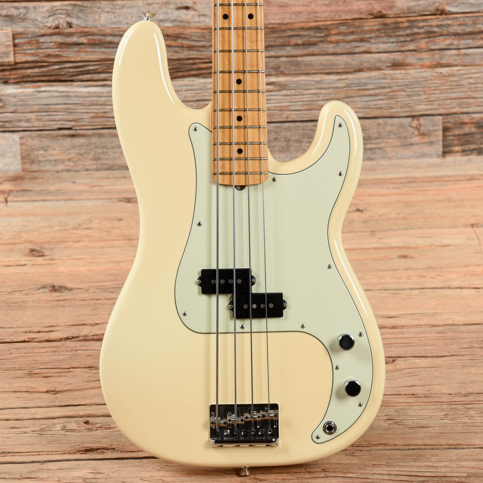 Fender American Professional Series Precision Bass Olympic White 2017 Bass Guitars / 4-String