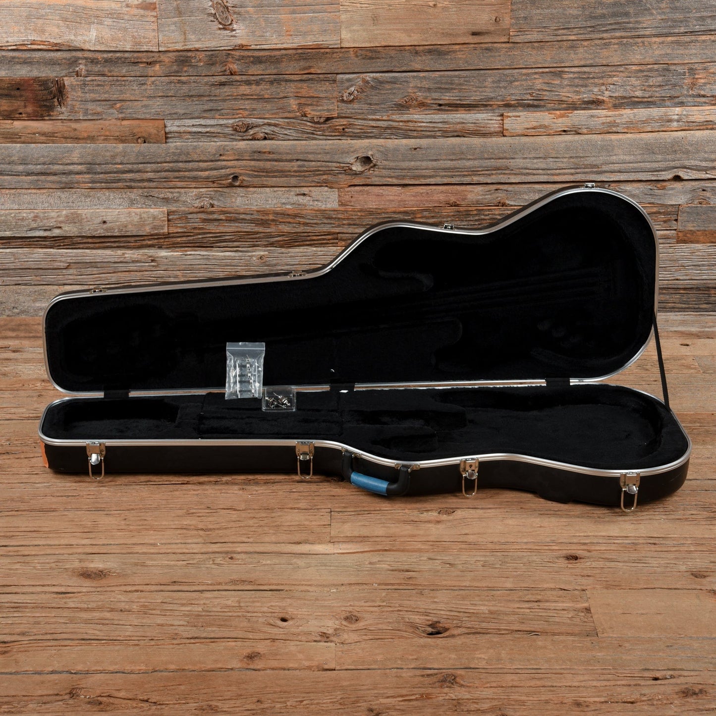 Fender American Standard Jazz Bass Vintage White 1996 Bass Guitars / 4-String