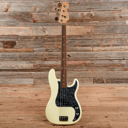 Fender American Standard Precision Bass Olympic White 1995 Bass Guitars / 4-String