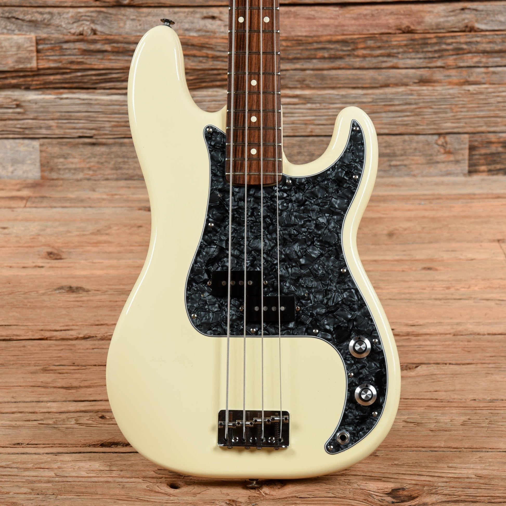 Fender American Standard Precision Bass Olympic White 1995 Bass Guitars / 4-String