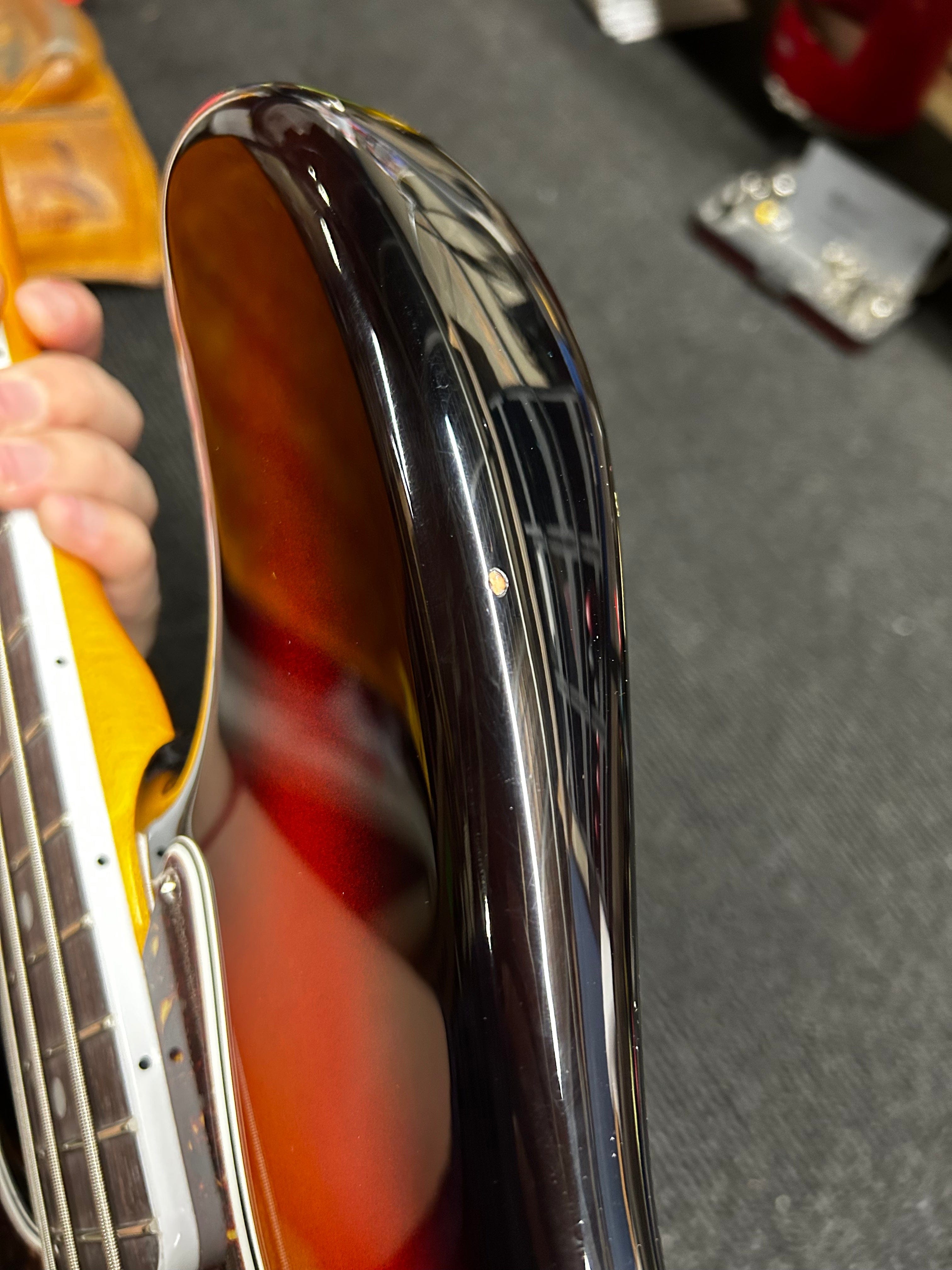 Fender American Vintage II 1966 Jazz Bass 3-Color Sunburst LEFTY Bass Guitars / 4-String