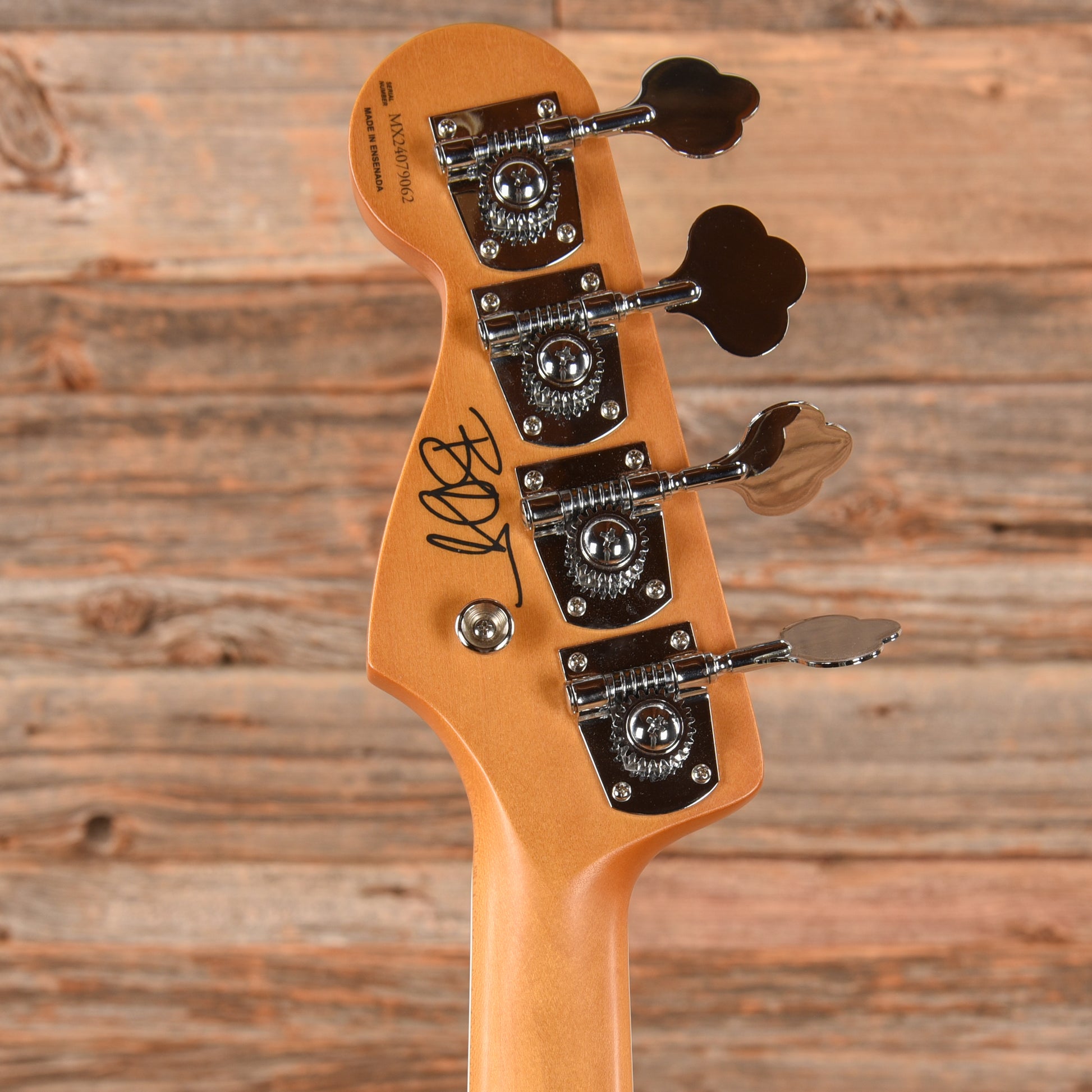 Fender Artist Series Blu DeTiger Player Plus Jazz Bass Sky Burst Sparkle 2024 Bass Guitars / 4-String