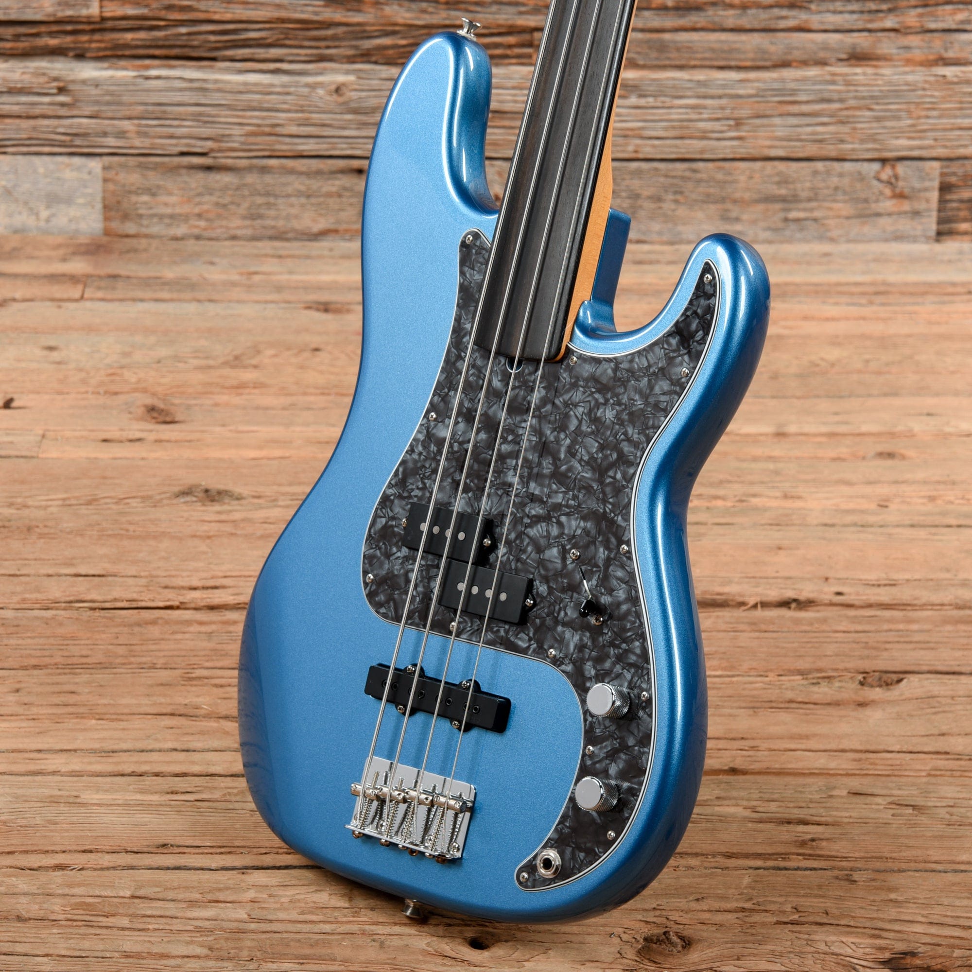 Fender Artist Series Tony Franklin Fretless Precision Bass Lake Placid Blue 2020 Bass Guitars / 4-String