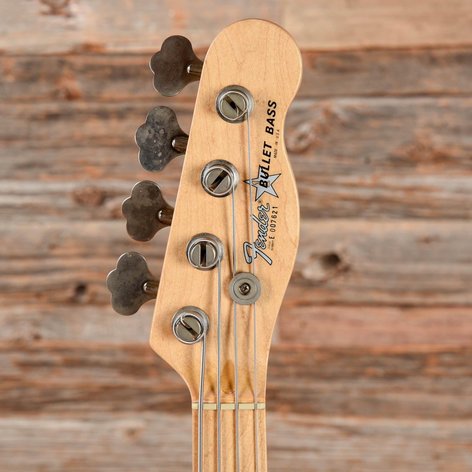 Fender Bullet Bass 30 Olympic White 1982 – Chicago Music Exchange