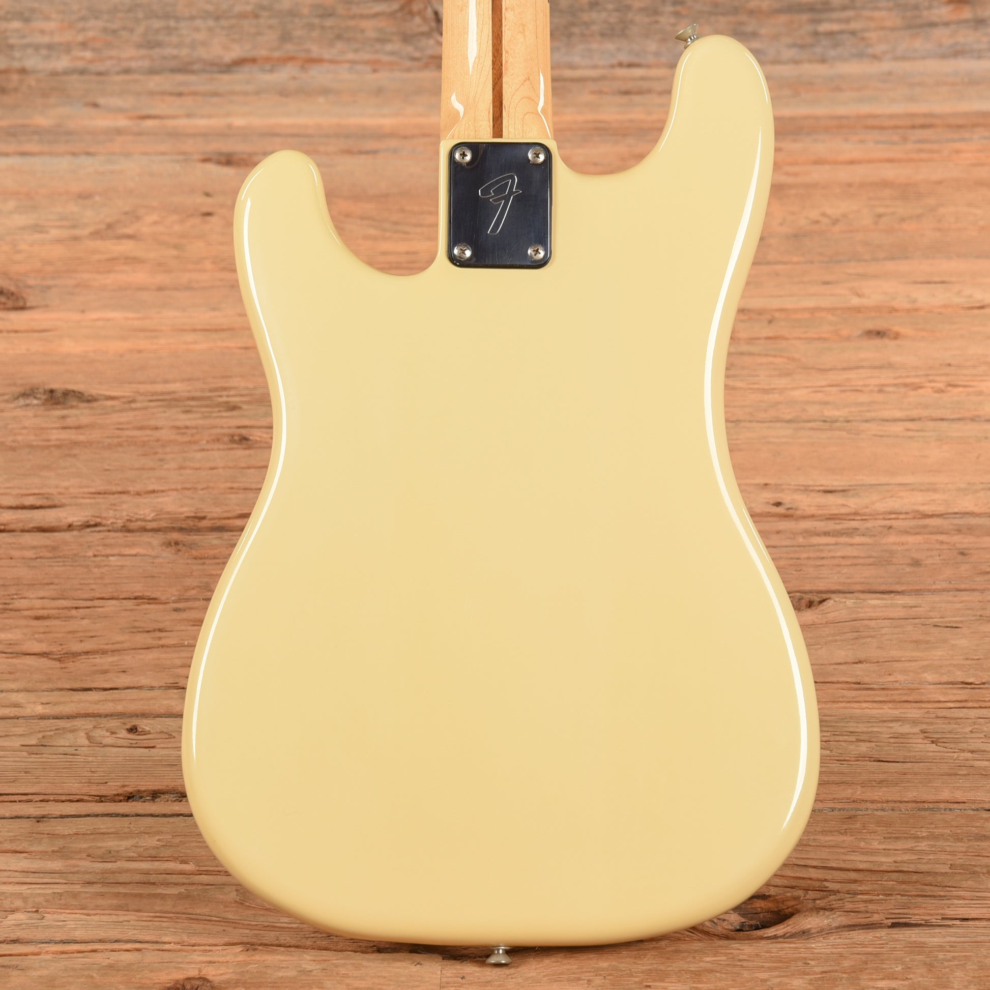 Fender Bullet Bass Deluxe Ivory White 1982 Bass Guitars / 4-String
