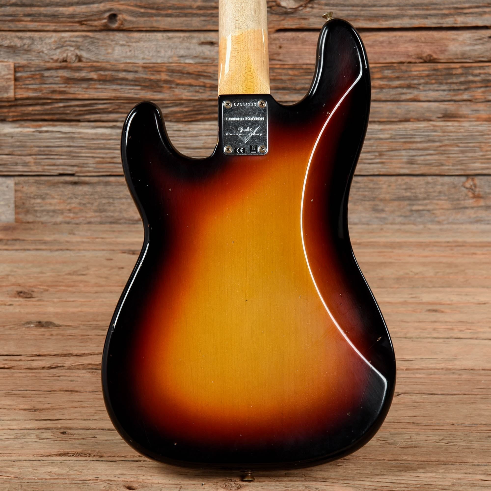 Fender Custom Shop Limited Edition PJ Bass Journeyman Relic Sunburst 2