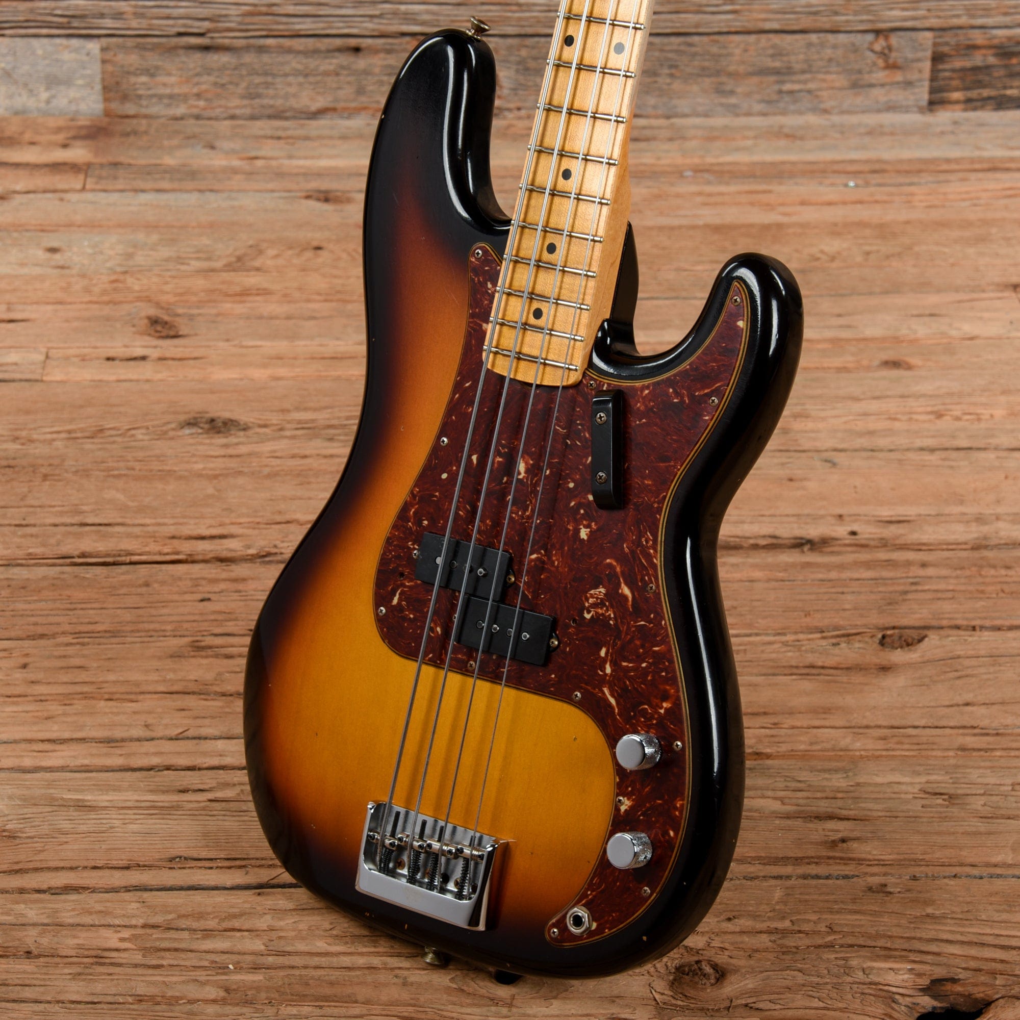 Fender Custom Shop Post Modern Bass Journeyman Relic Sunburst 2019 Bass Guitars / 4-String