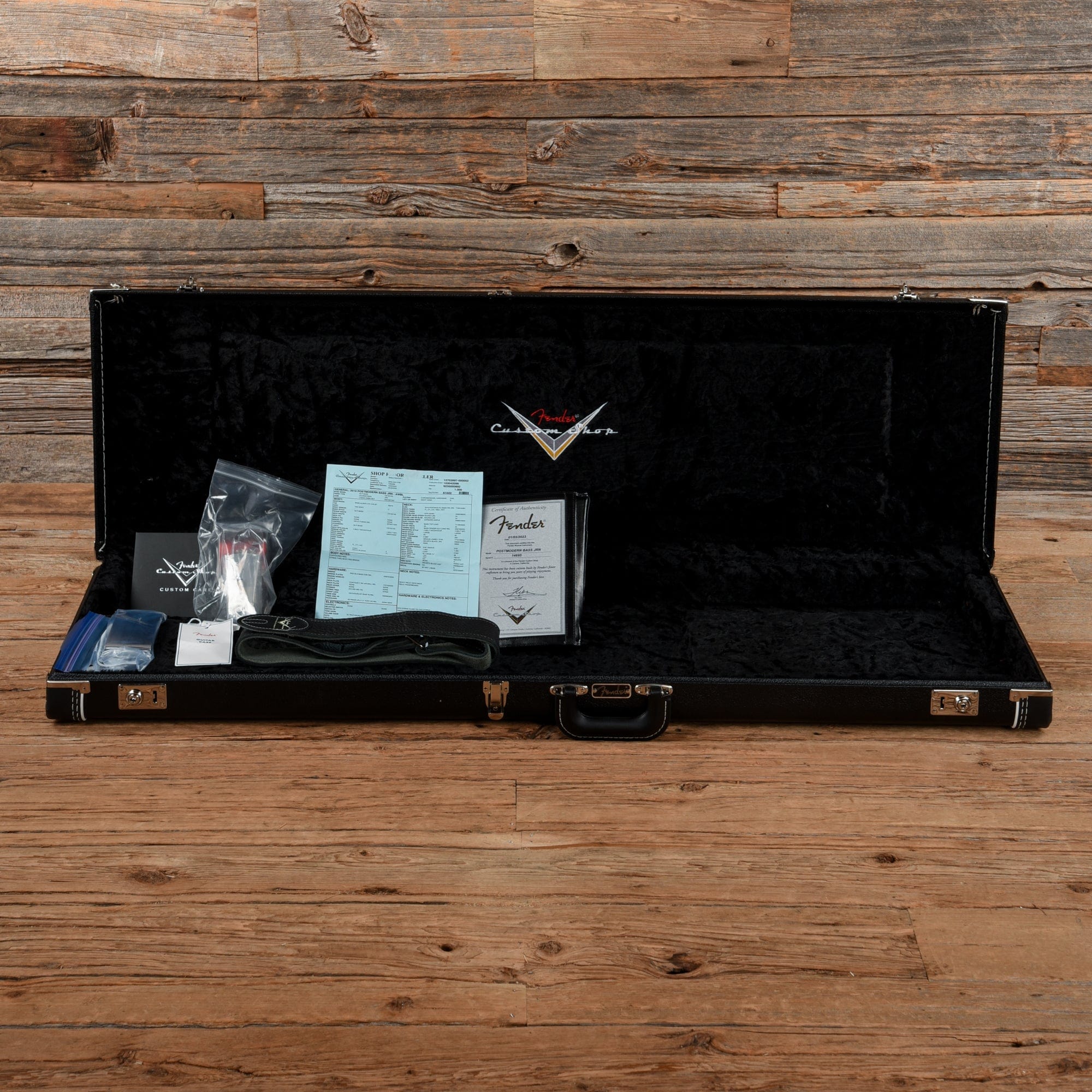 Fender Custom Shop Post Modern Journeyman Relic Aged White Blonde 2022 Bass Guitars / 4-String